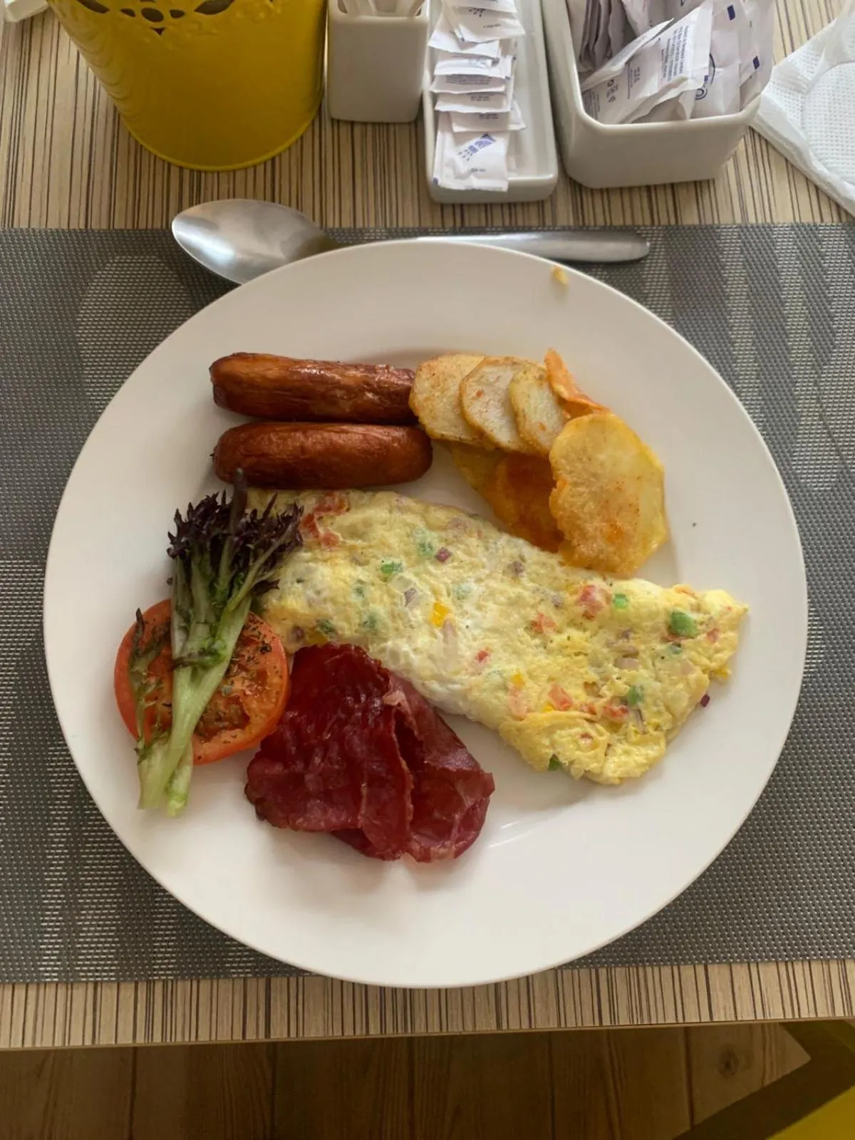 Restaurant/places to eat in Fedha Residences by Trianum