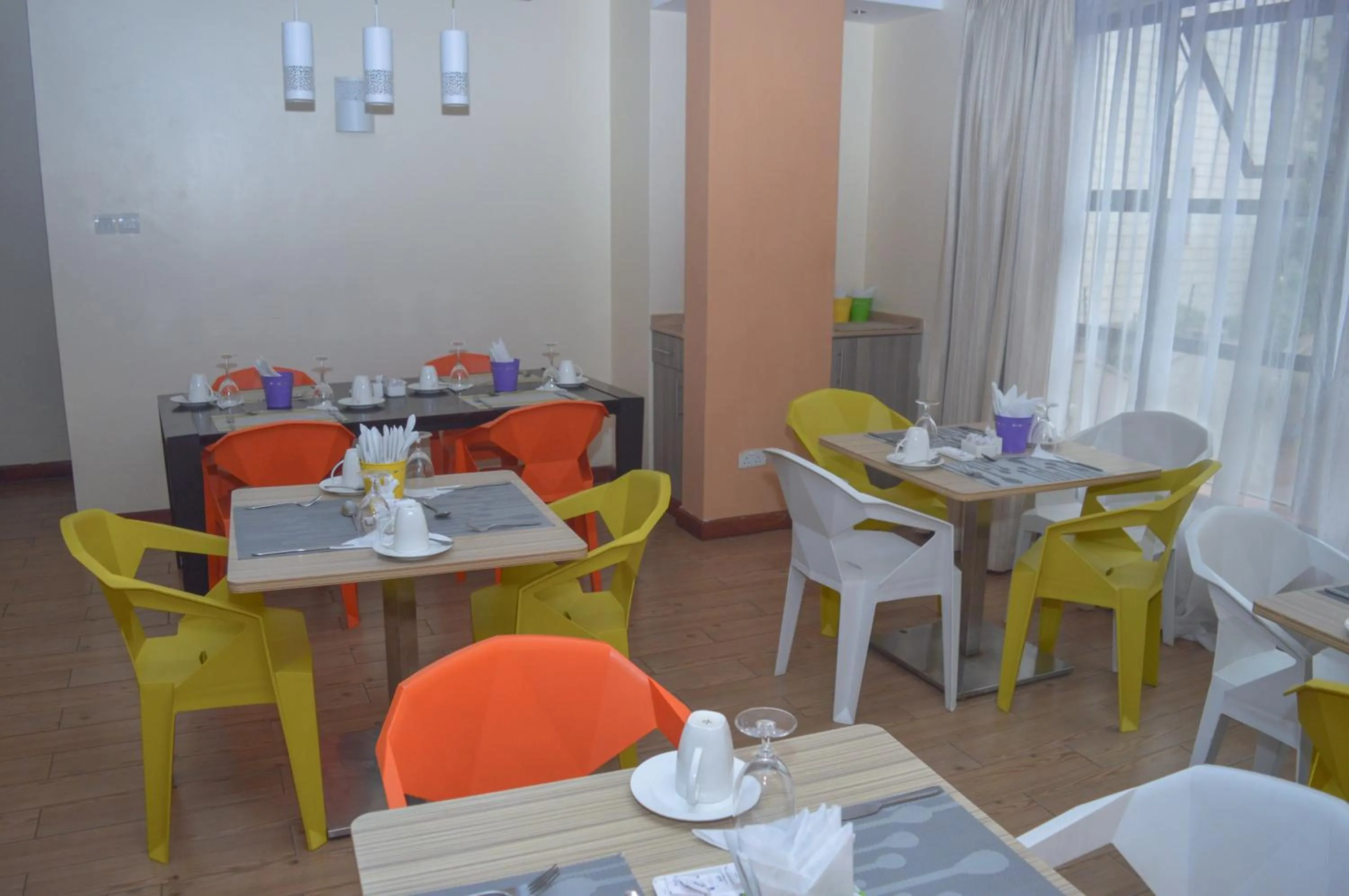 Restaurant/places to eat in Fedha Residences by Trianum