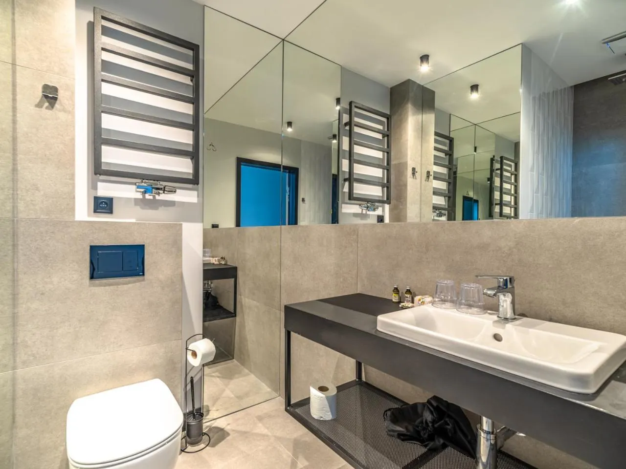 Shower in Marina Nawigator