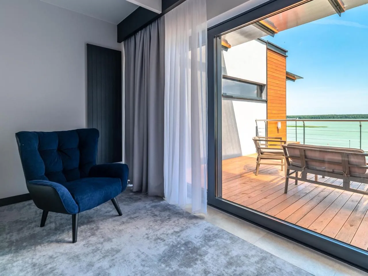 Day in Marina Nawigator