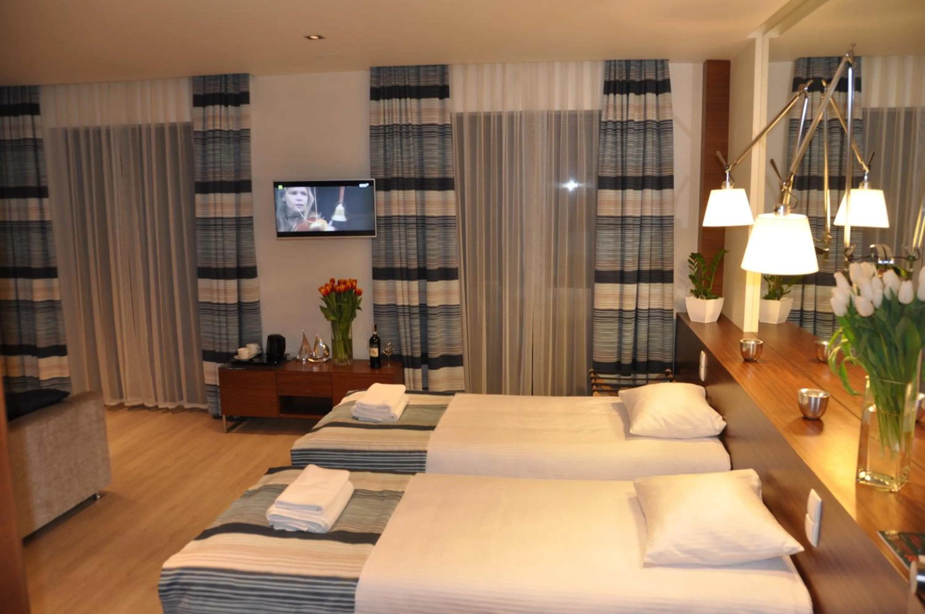 Photo of the whole room, Bed in Marina Nawigator