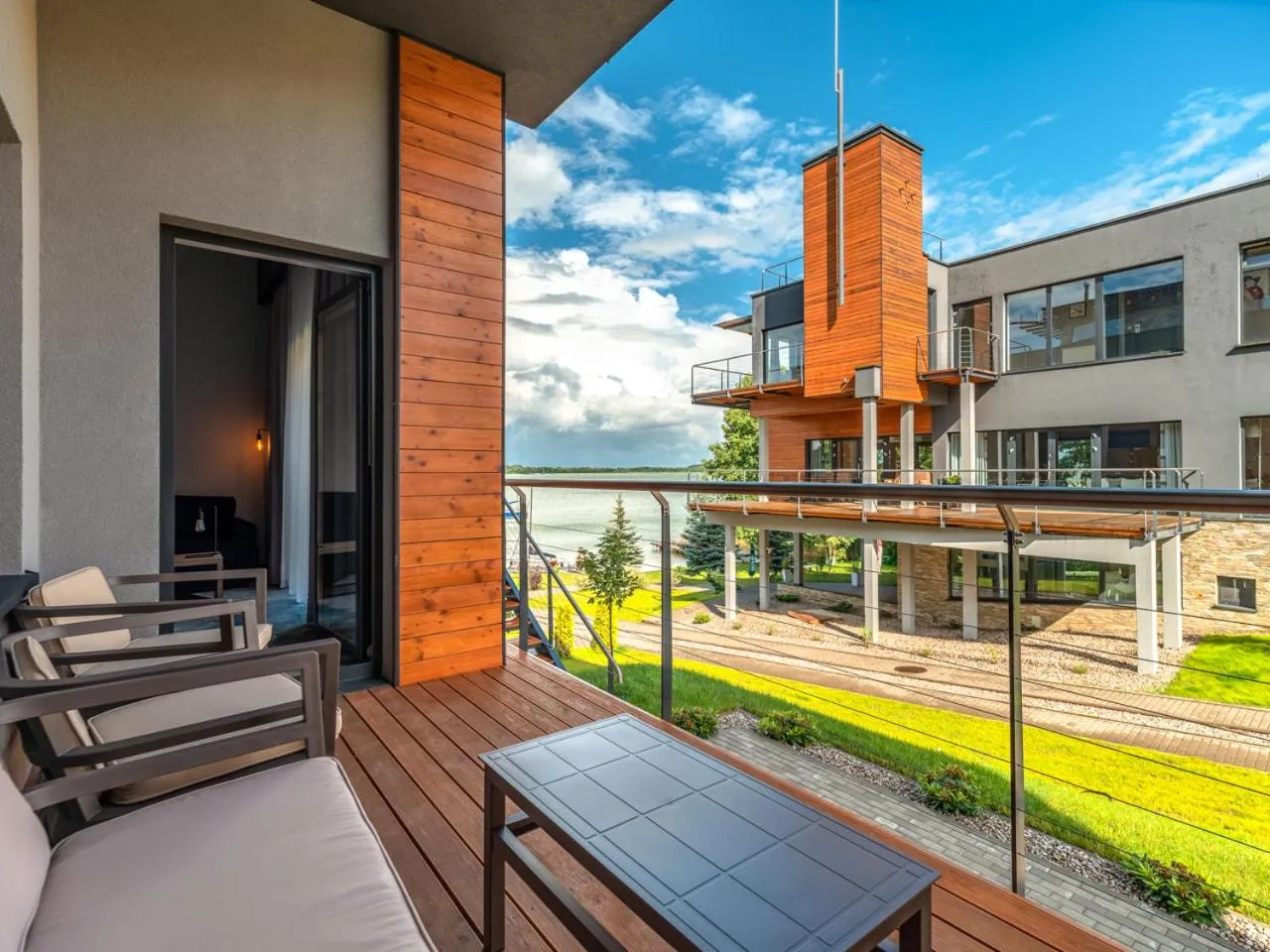 Property building in Marina Nawigator