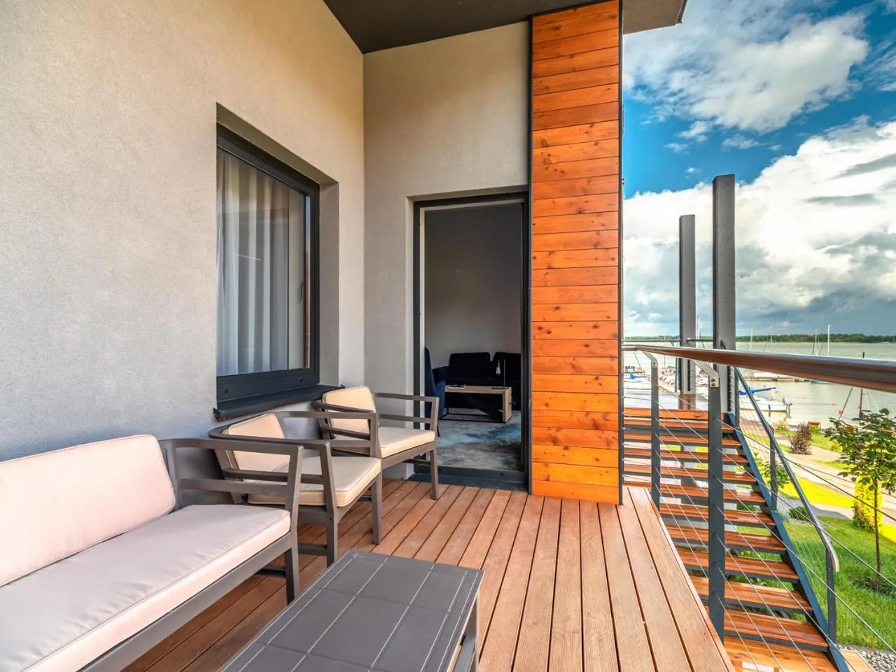 Natural landscape in Marina Nawigator