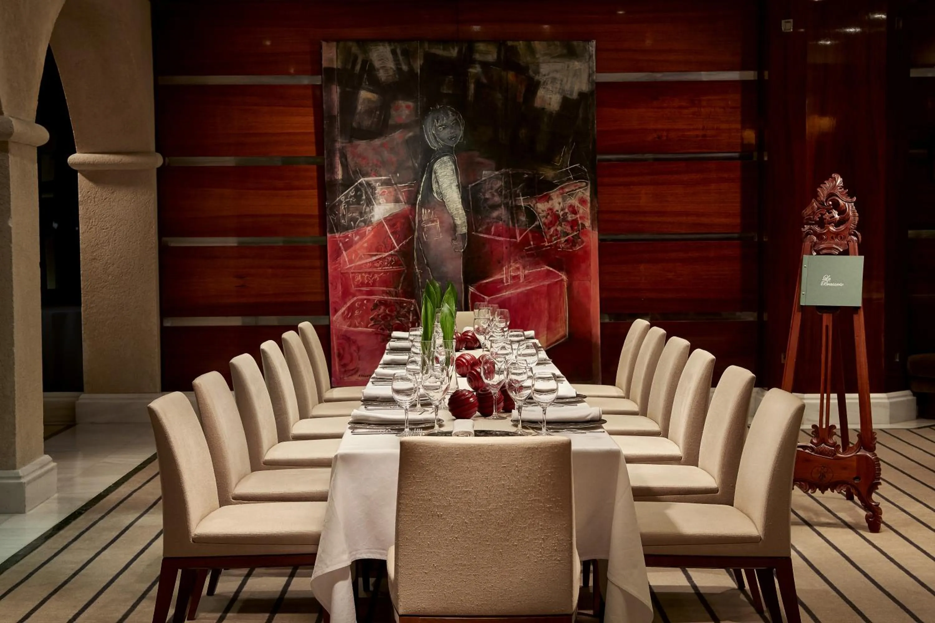 Dining area in Rodos Park