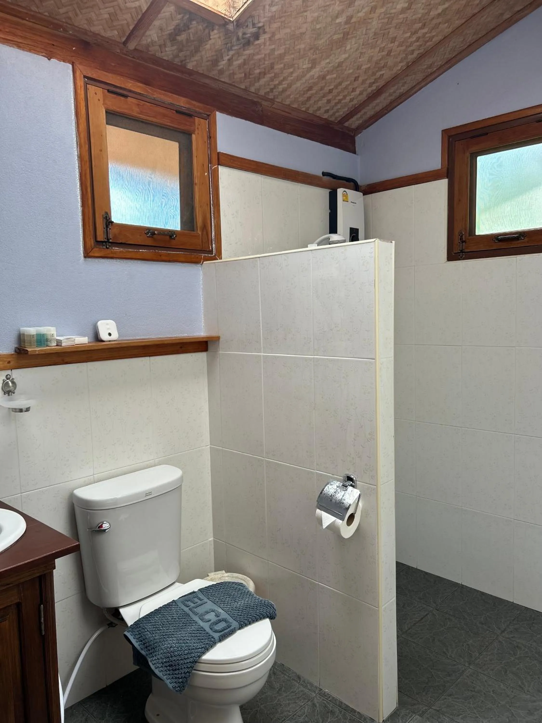 At Home Chiang Dao, Pooch Lovers