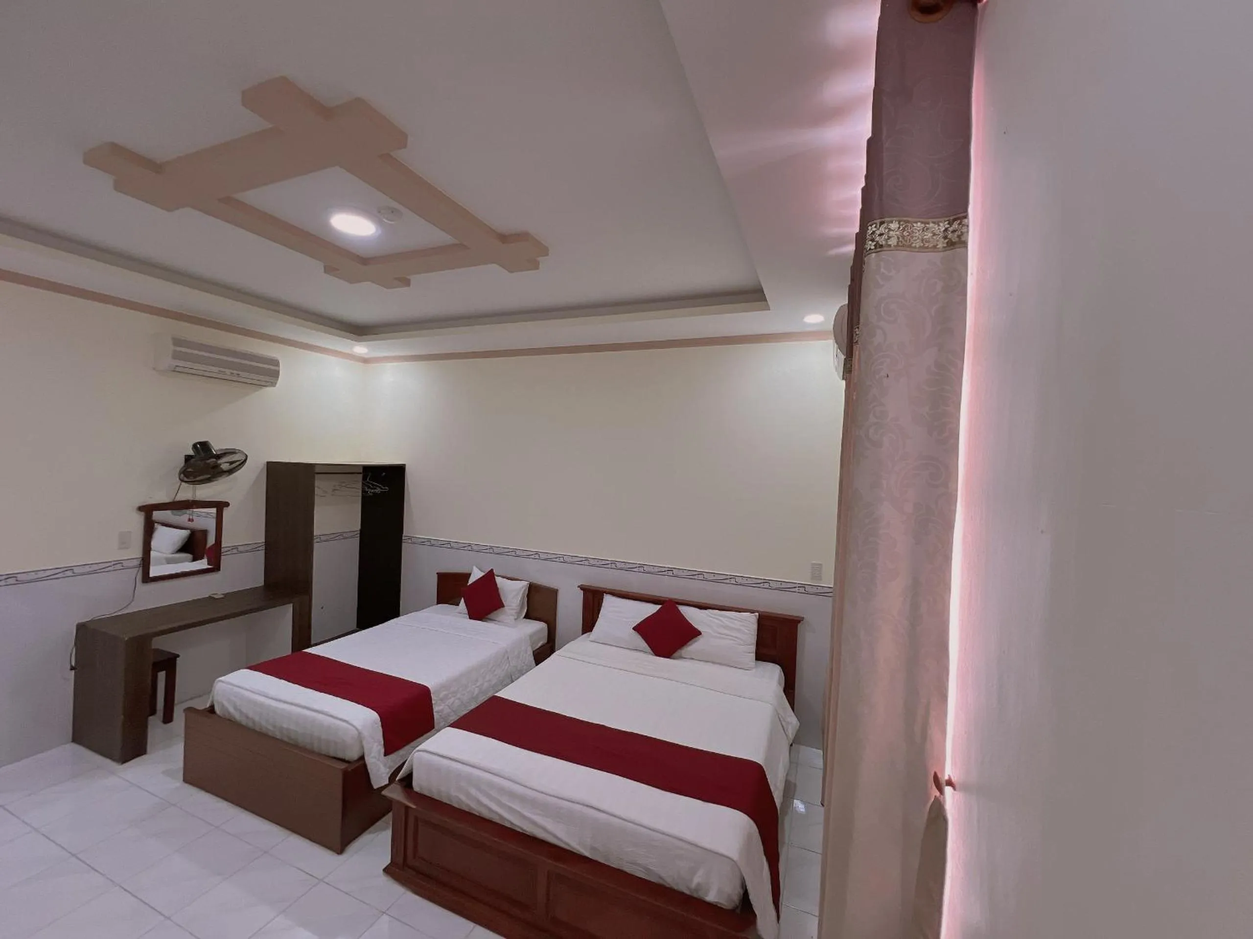 Bed in Hoang Duc Hotel