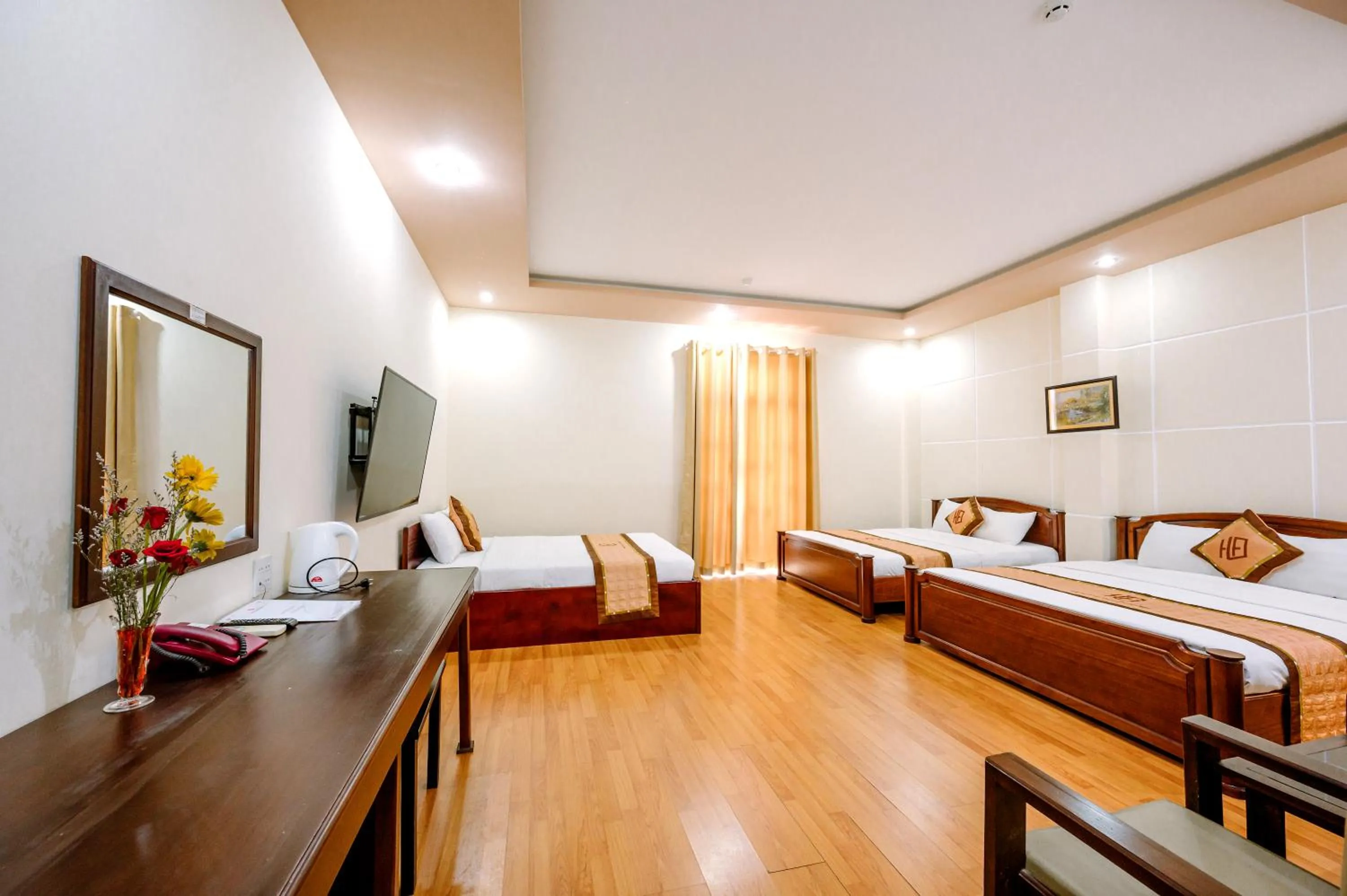 Photo of the whole room, Bed in Hoang Duc Hotel
