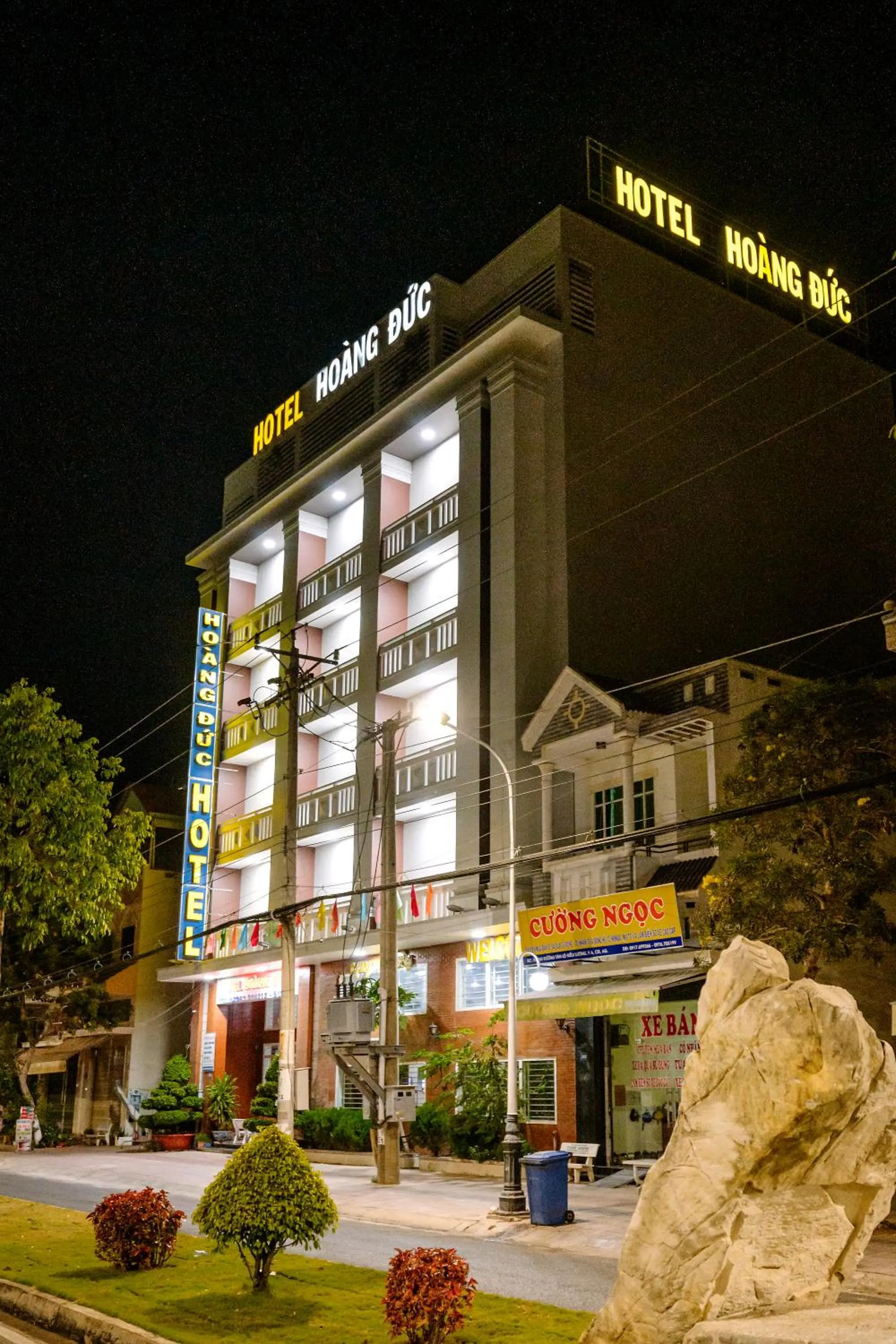 Property building in Hoang Duc Hotel