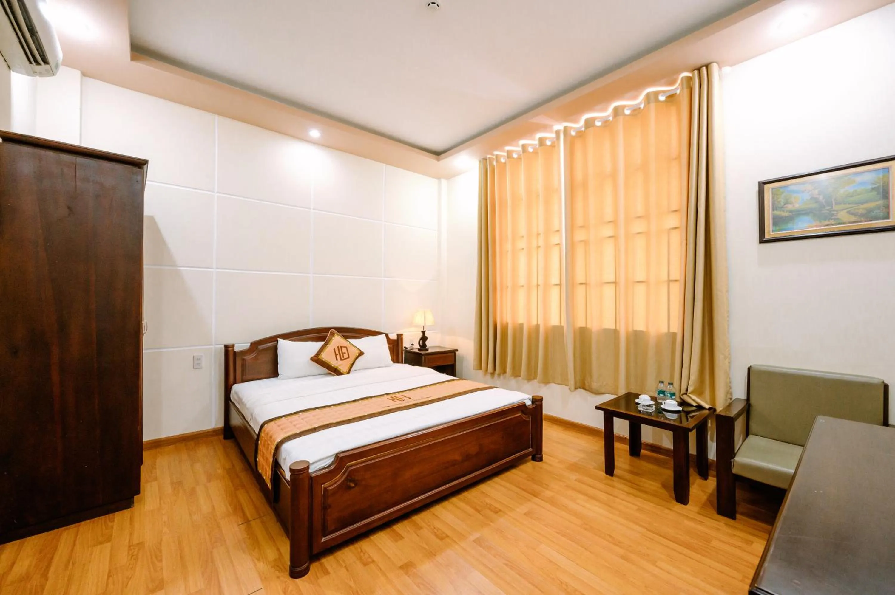 Bed in Hoang Duc Hotel