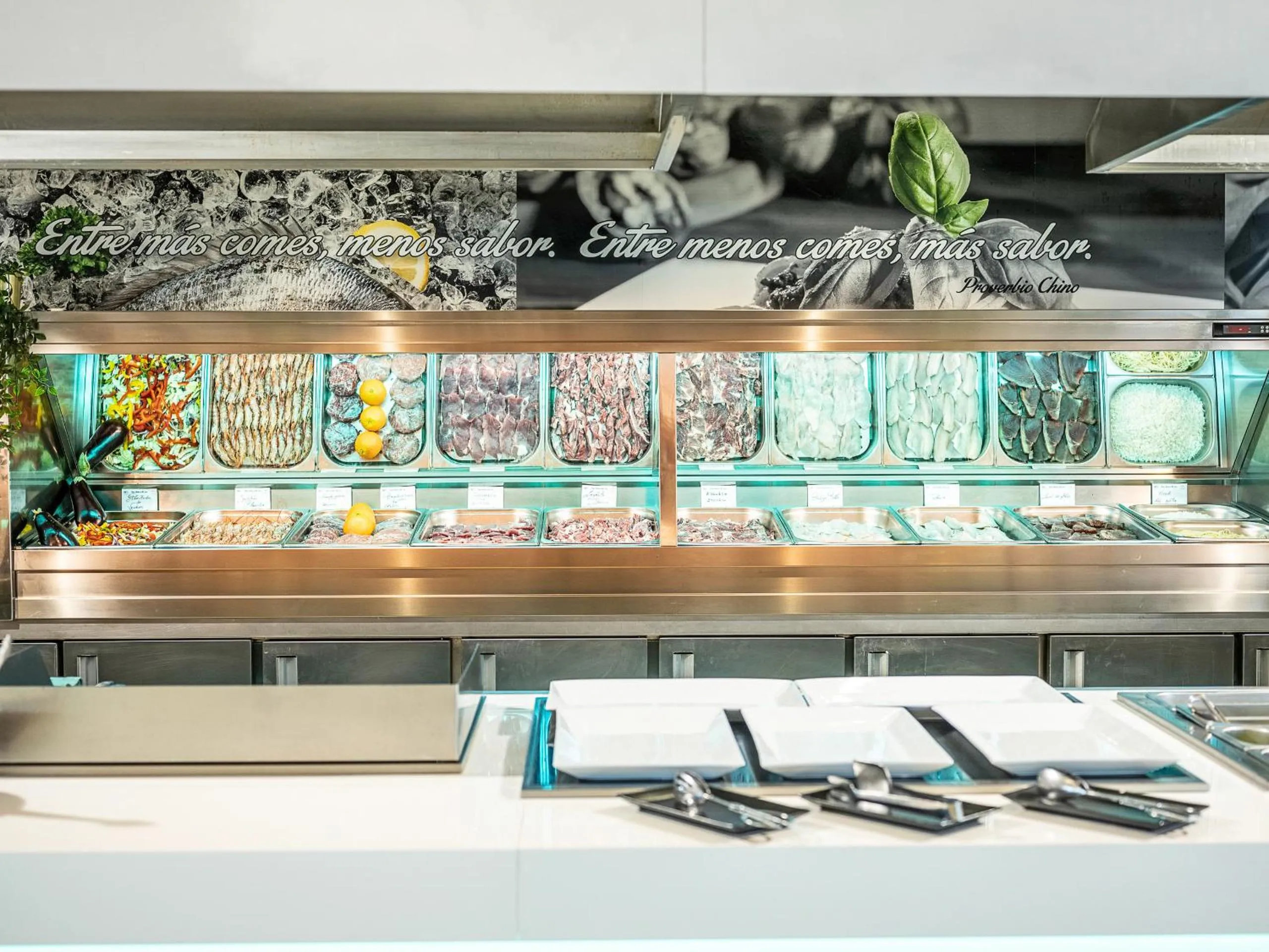 Restaurant/places to eat in ON Hotels Oceanfront Adults Designed