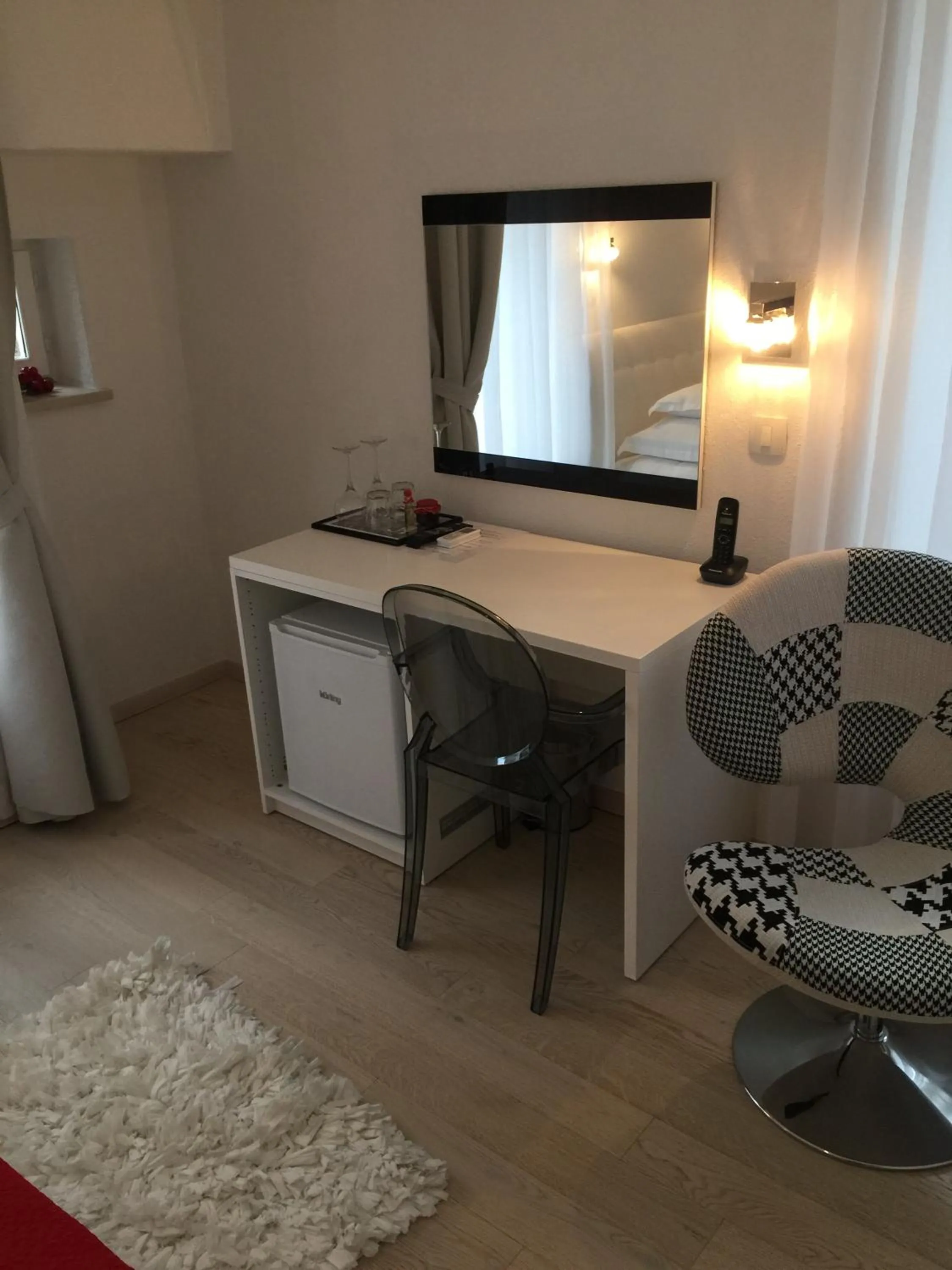 Photo of the whole room in Palace Tartaglia