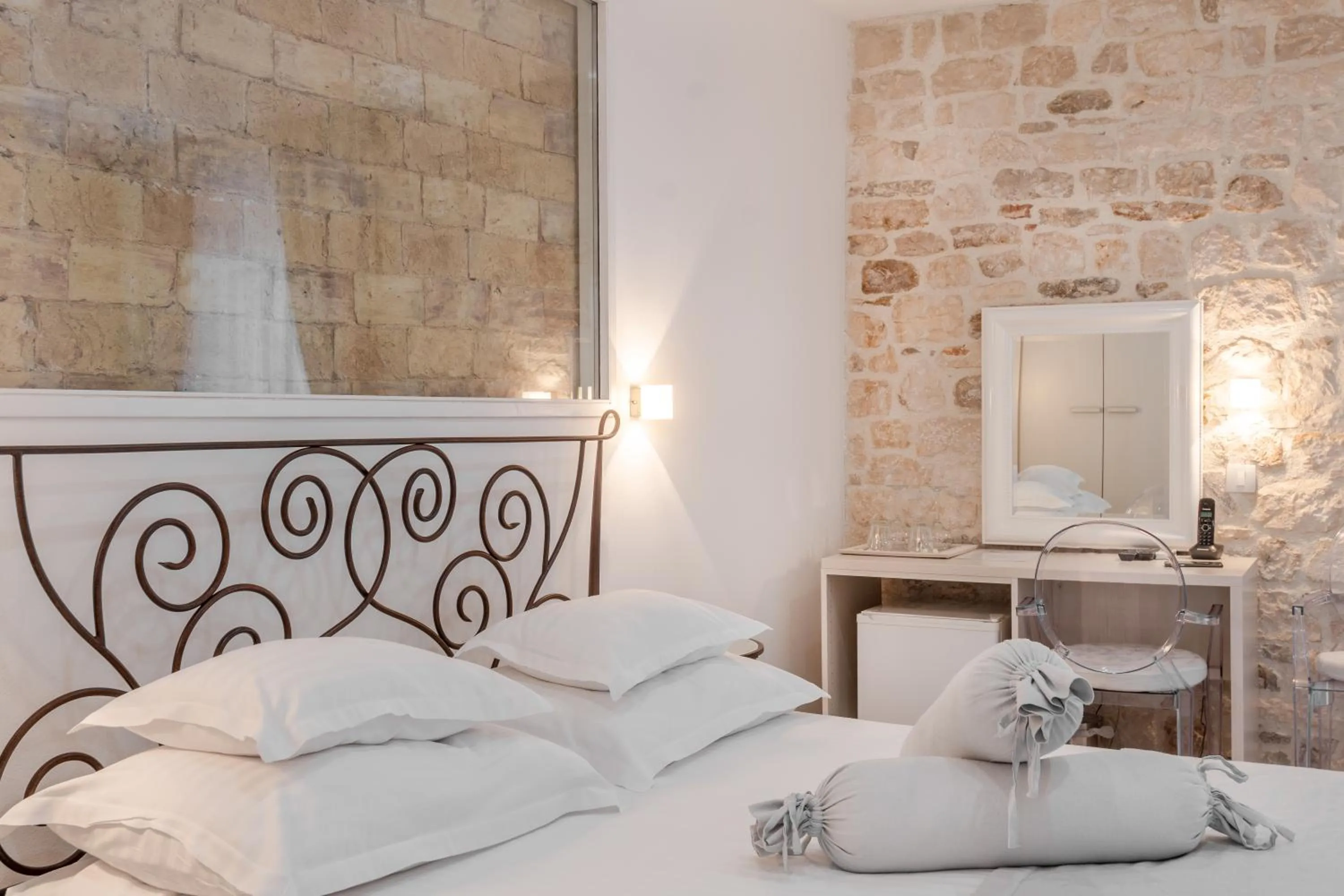 Bedroom, Bed in Palace Tartaglia