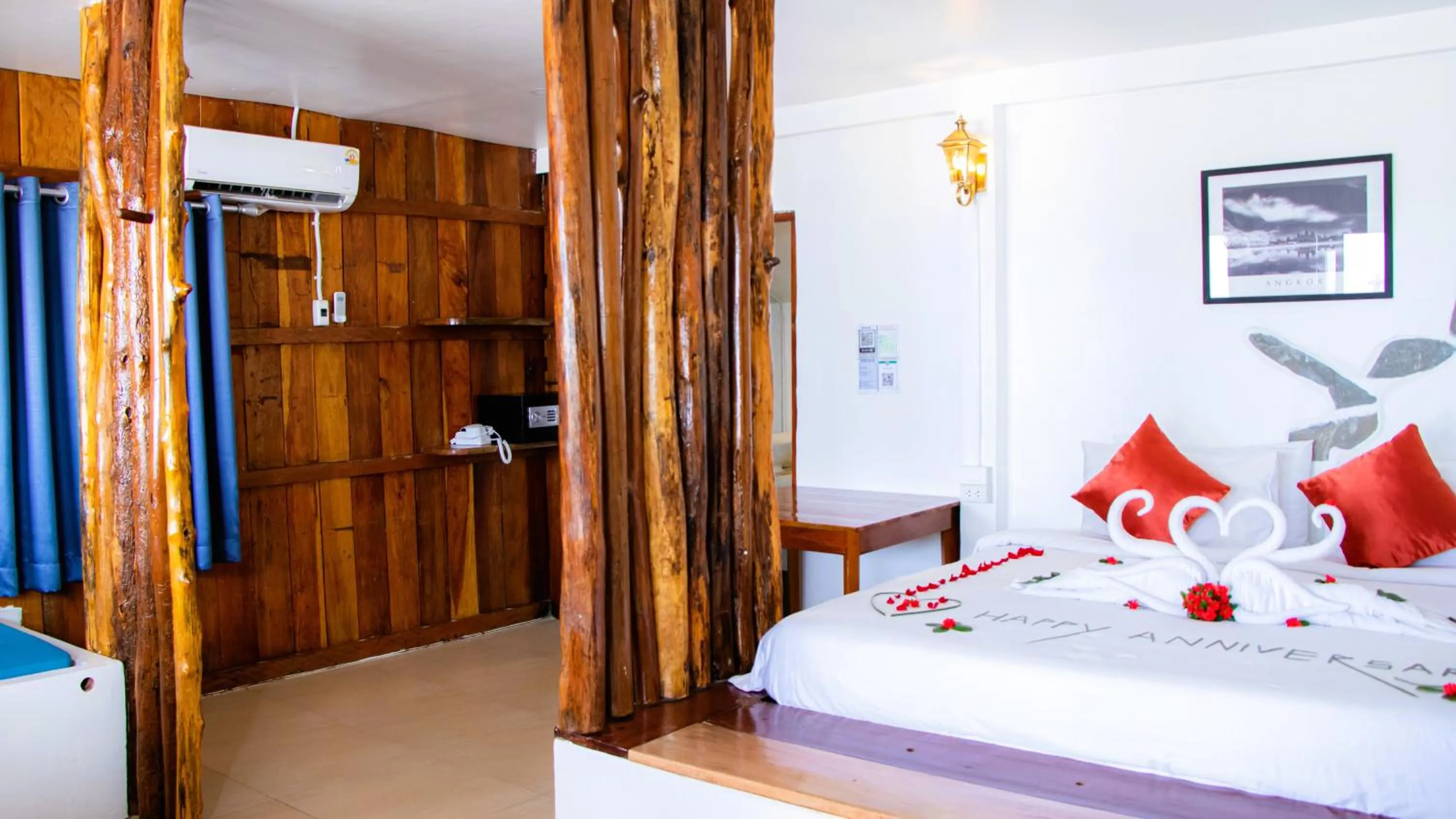 Photo of the whole room, Bed in SoonNoeng Resort