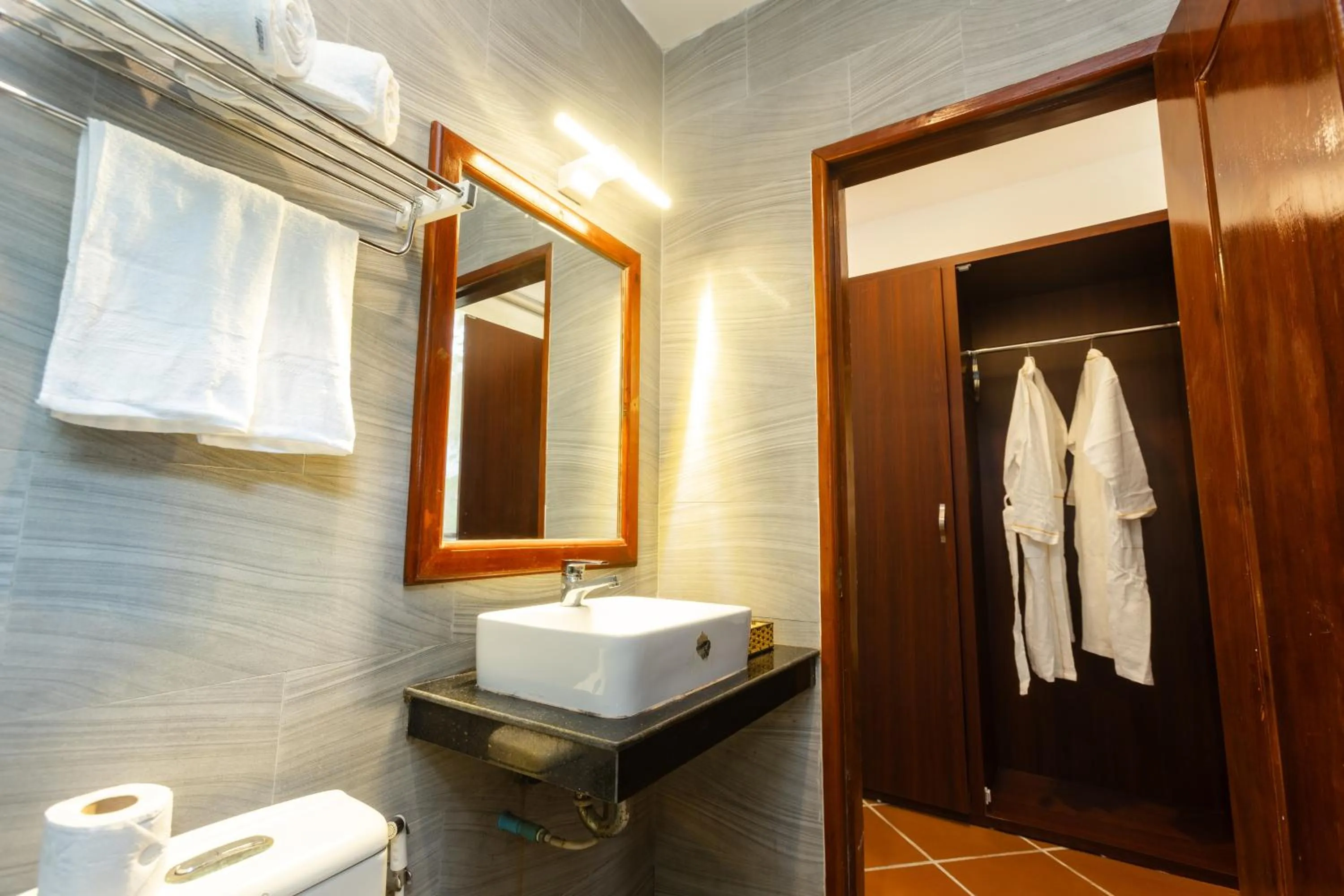 Shower in SoonNoeng Resort