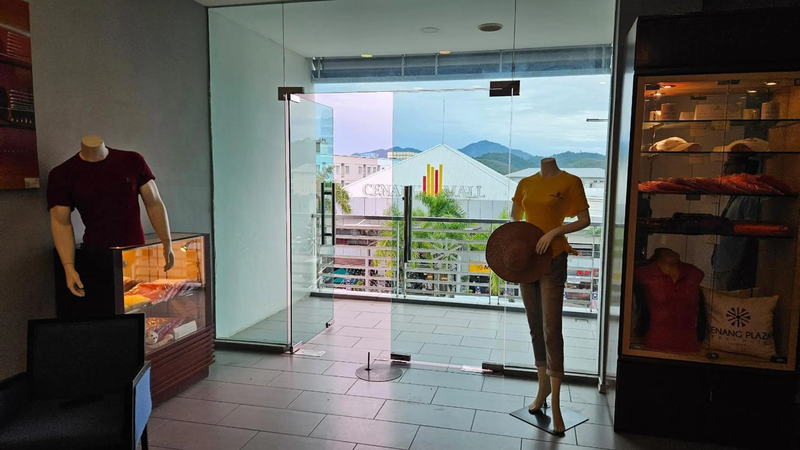 Area and facilities in Cenang Plaza Beach Hotel