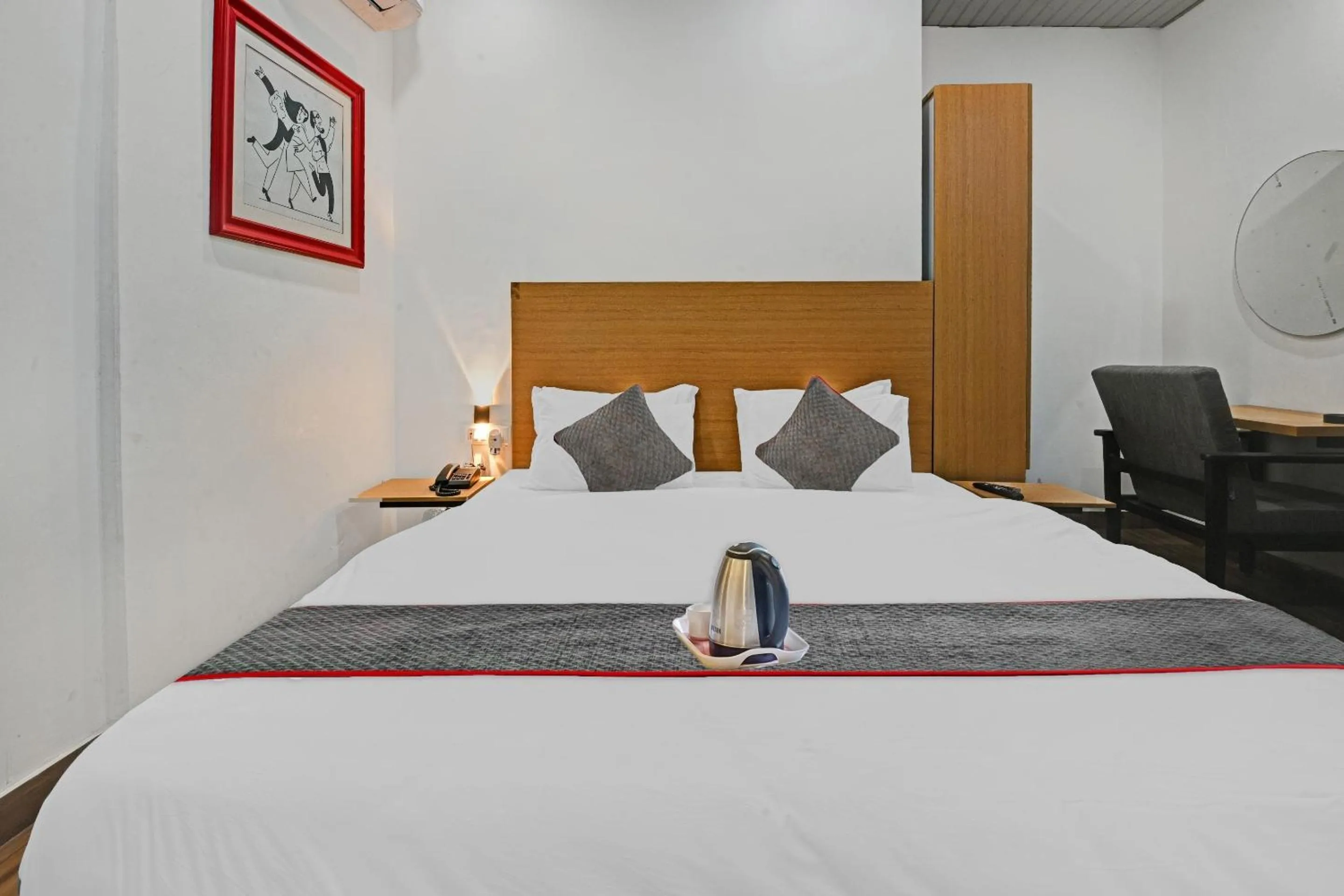 Bedroom, Bed in Townhouse Super- Govind Nagar