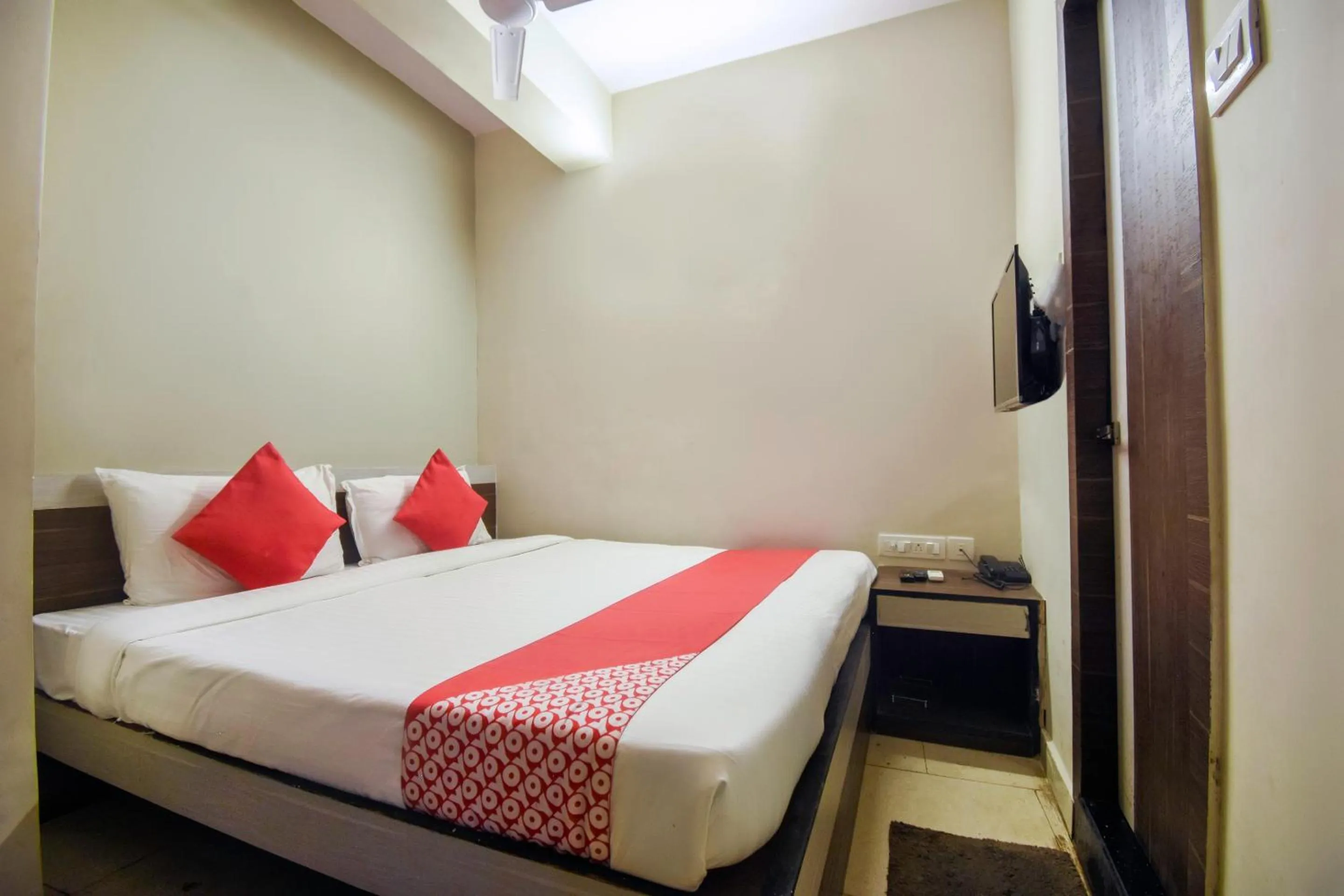 Bedroom, Bed in Hotel O Mourigram Near Andul Rd