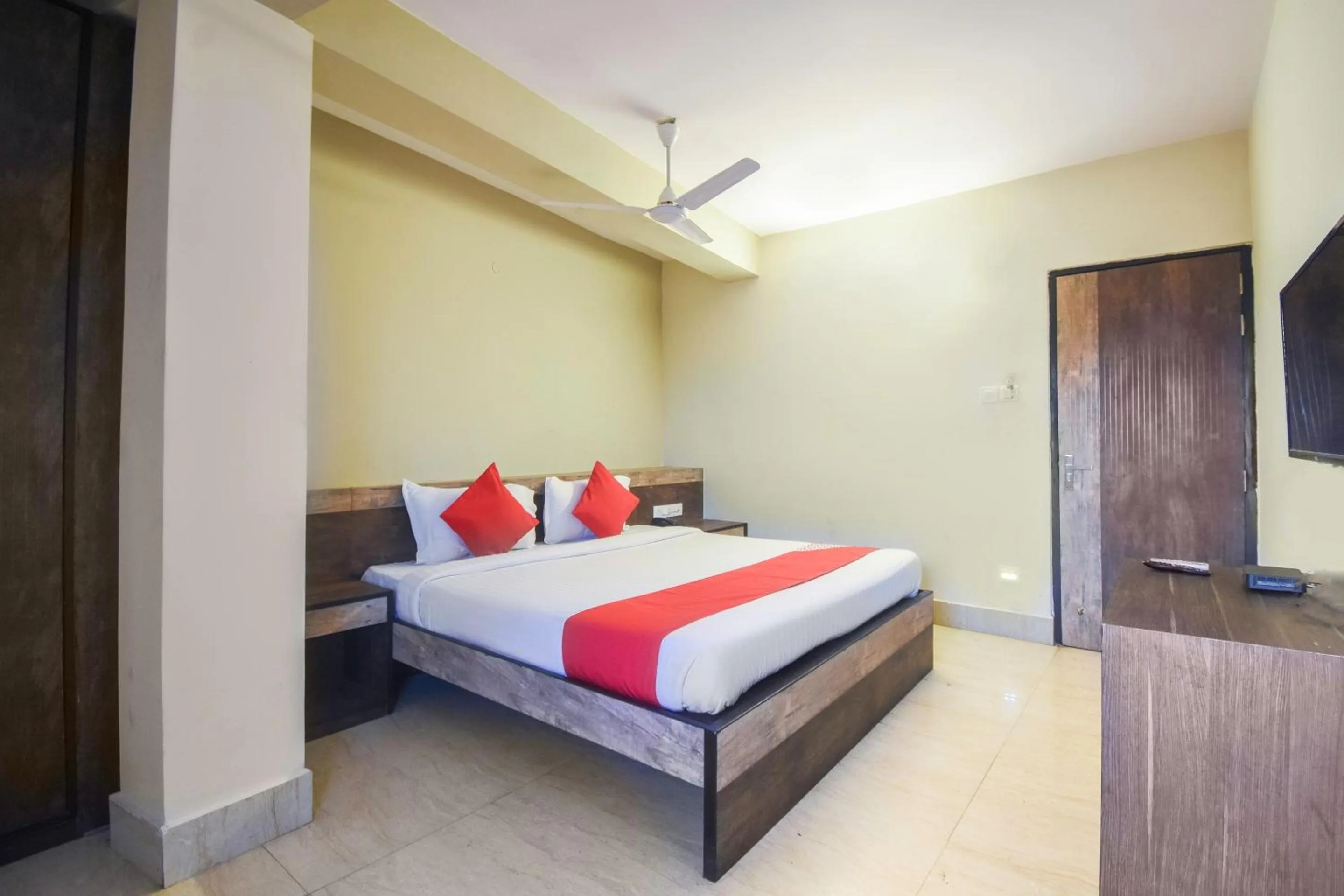 Bedroom, Bed in Hotel O Mourigram Near Andul Rd