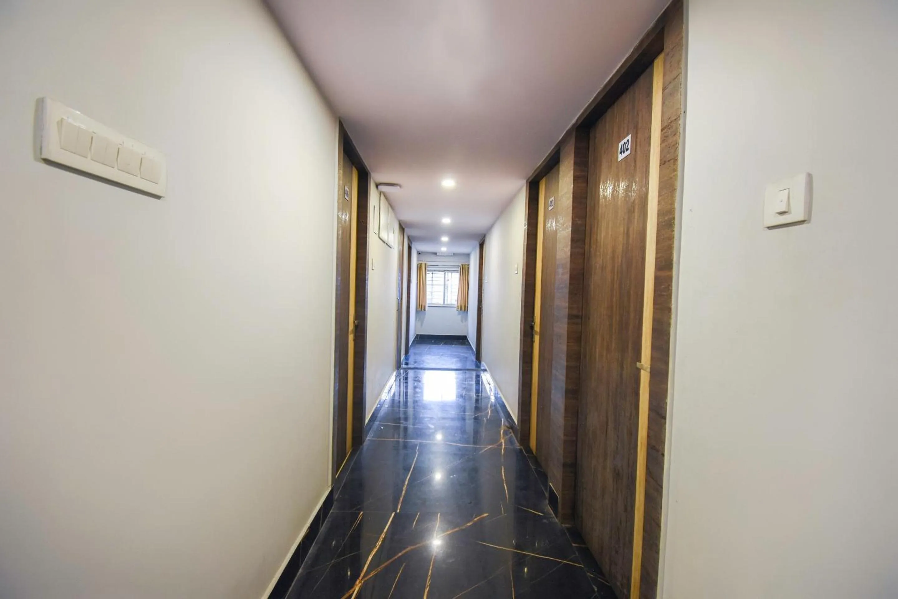 Lobby or reception in Hotel O Mourigram Near Andul Rd