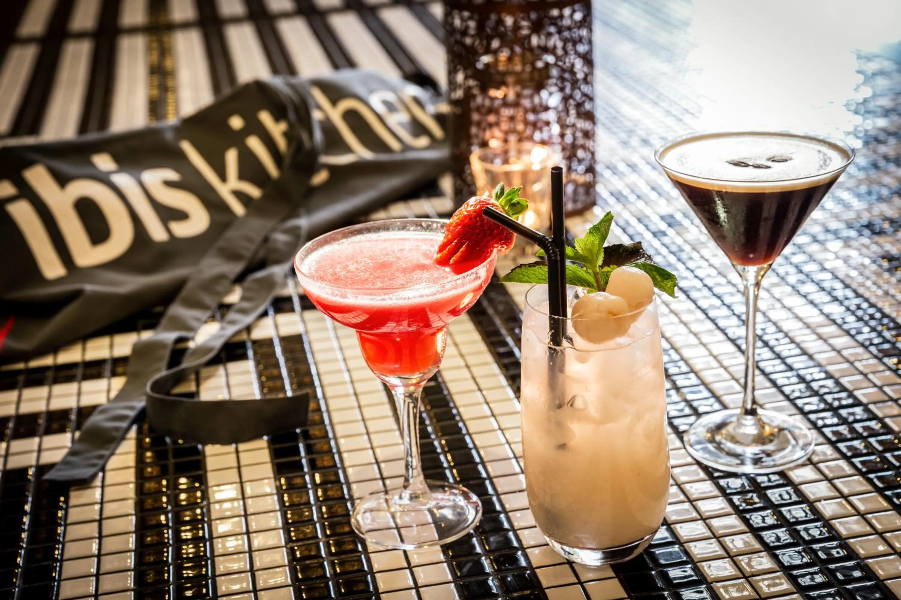 Lounge or bar in ibis Cambrai