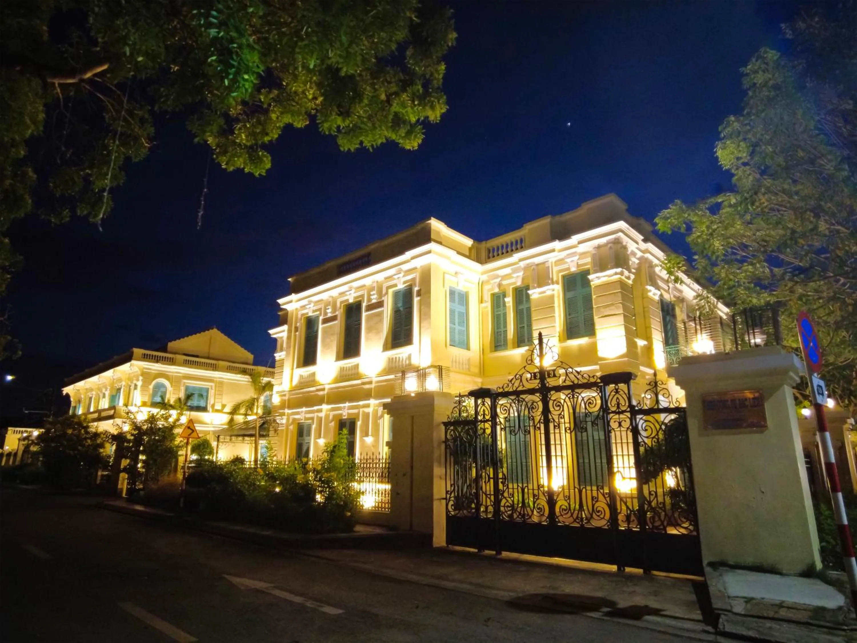 Property building in Hotel Công Tử Bạc Liêu
