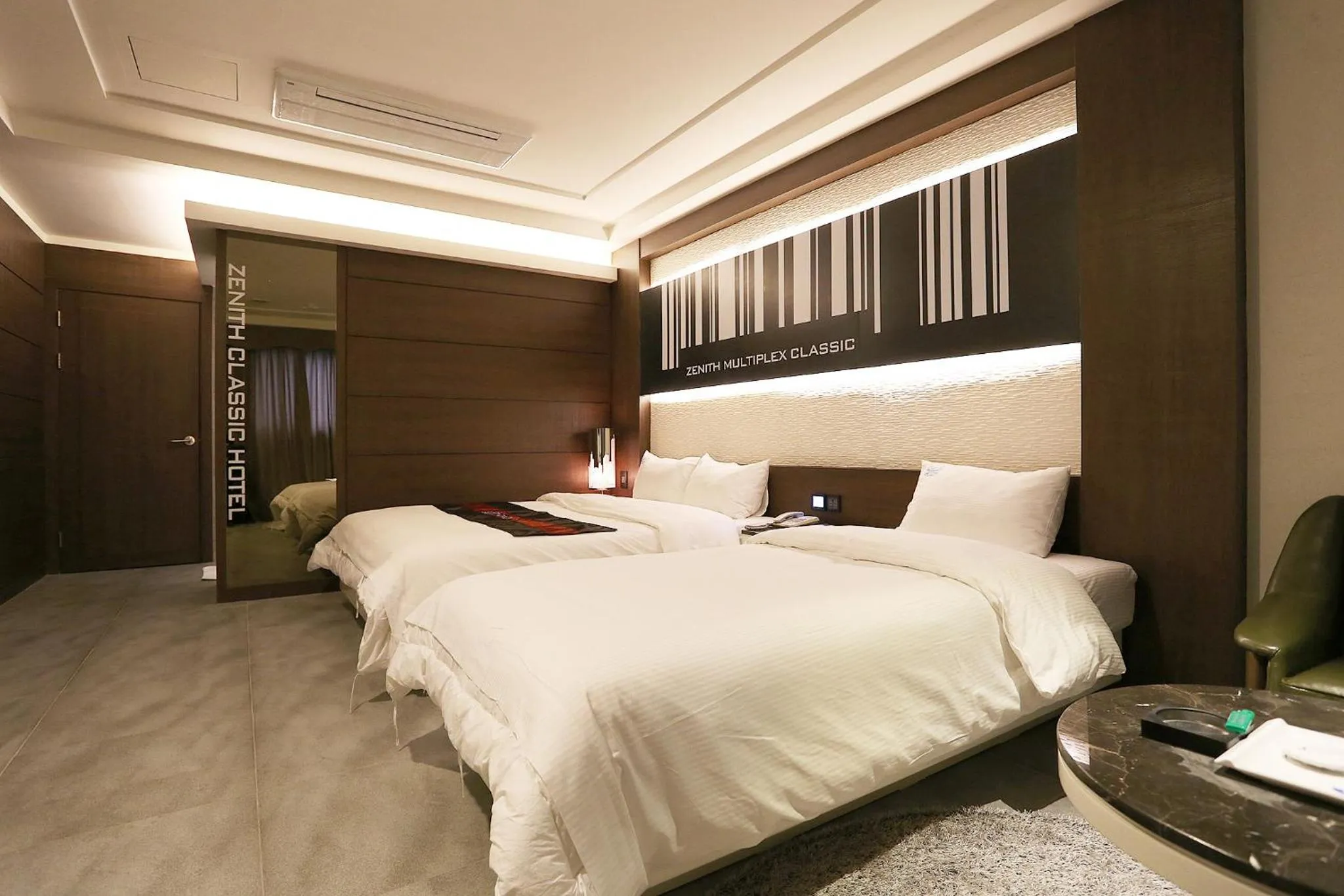 Bed in Zenith Tourist Hotel