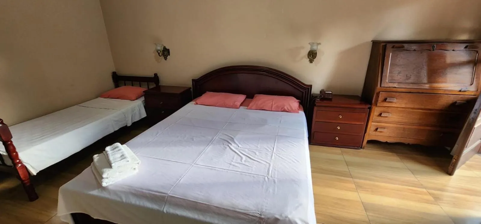 Bedroom, Bed in Hotel Floresta