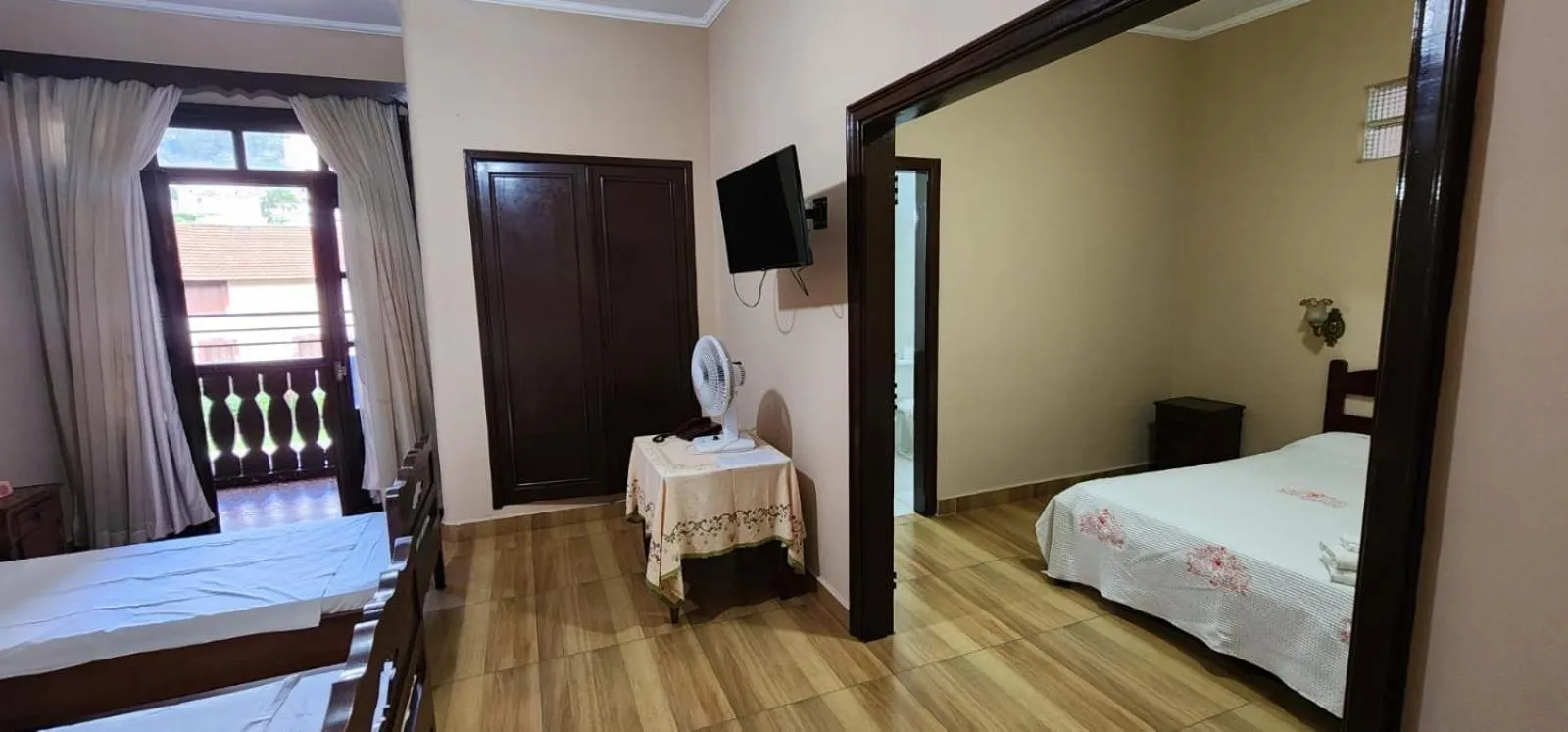 Photo of the whole room, Bed in Hotel Floresta