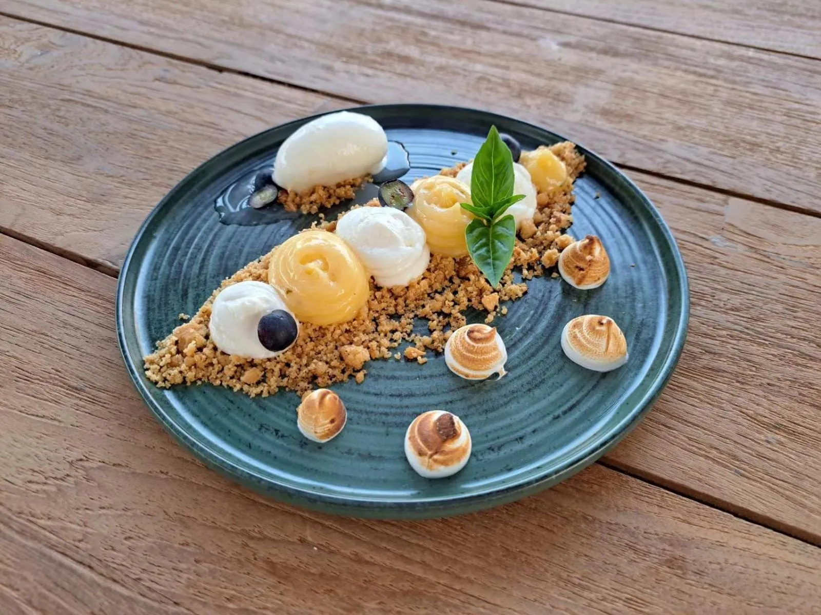 Food and drinks in Kosmitis Suites & Villas