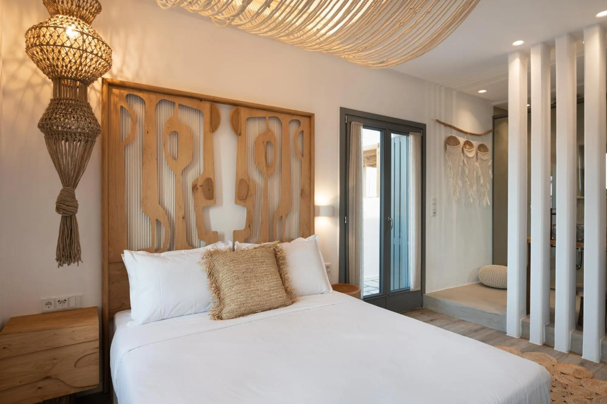 Photo of the whole room, Bed in Kosmitis Suites & Villas