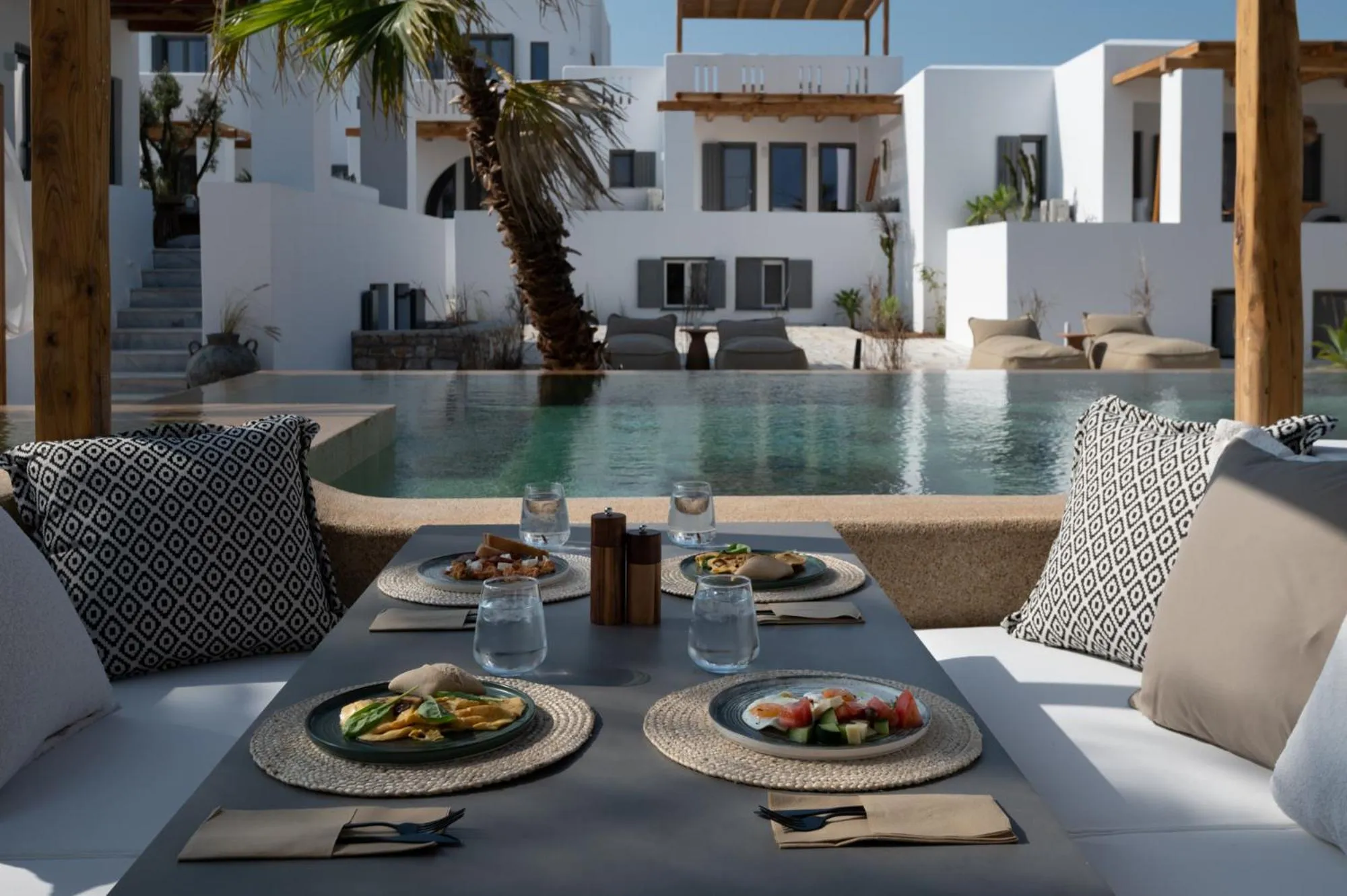 Breakfast in Kosmitis Suites & Villas