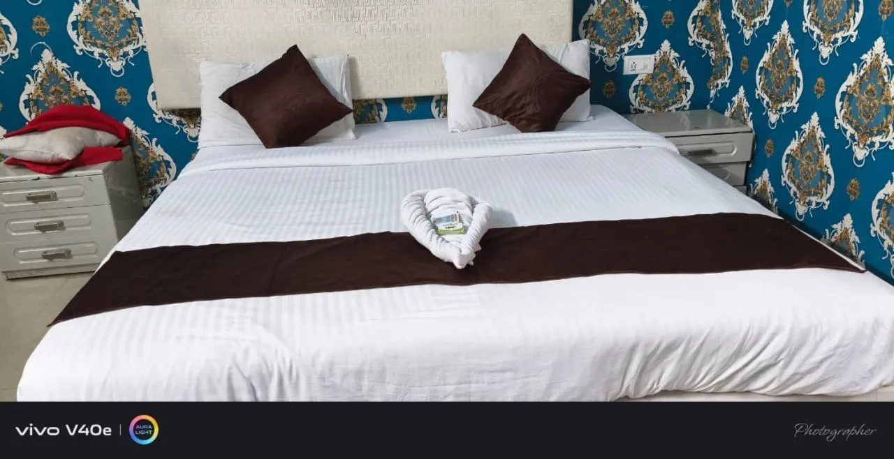 Bedroom, Bed in Hotel Fiesta Grand