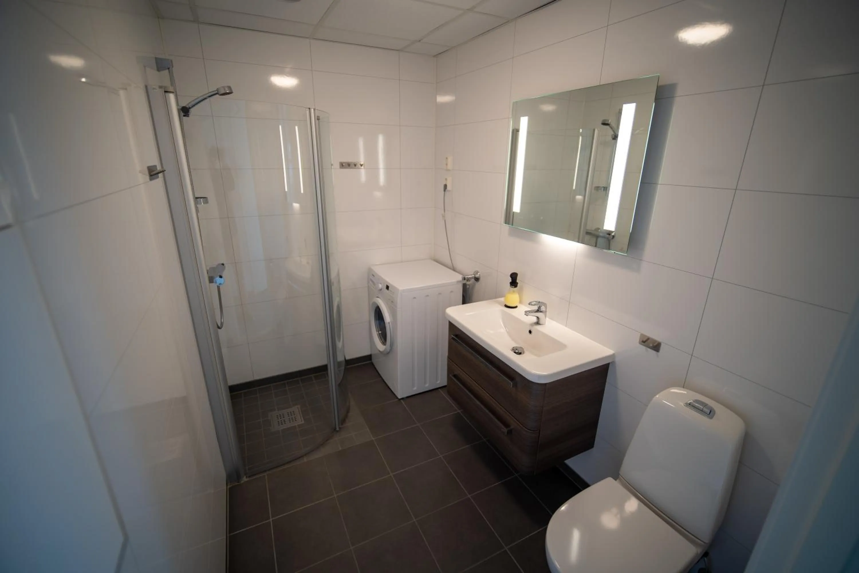 Bathroom in Ersfjordbotn Brygge