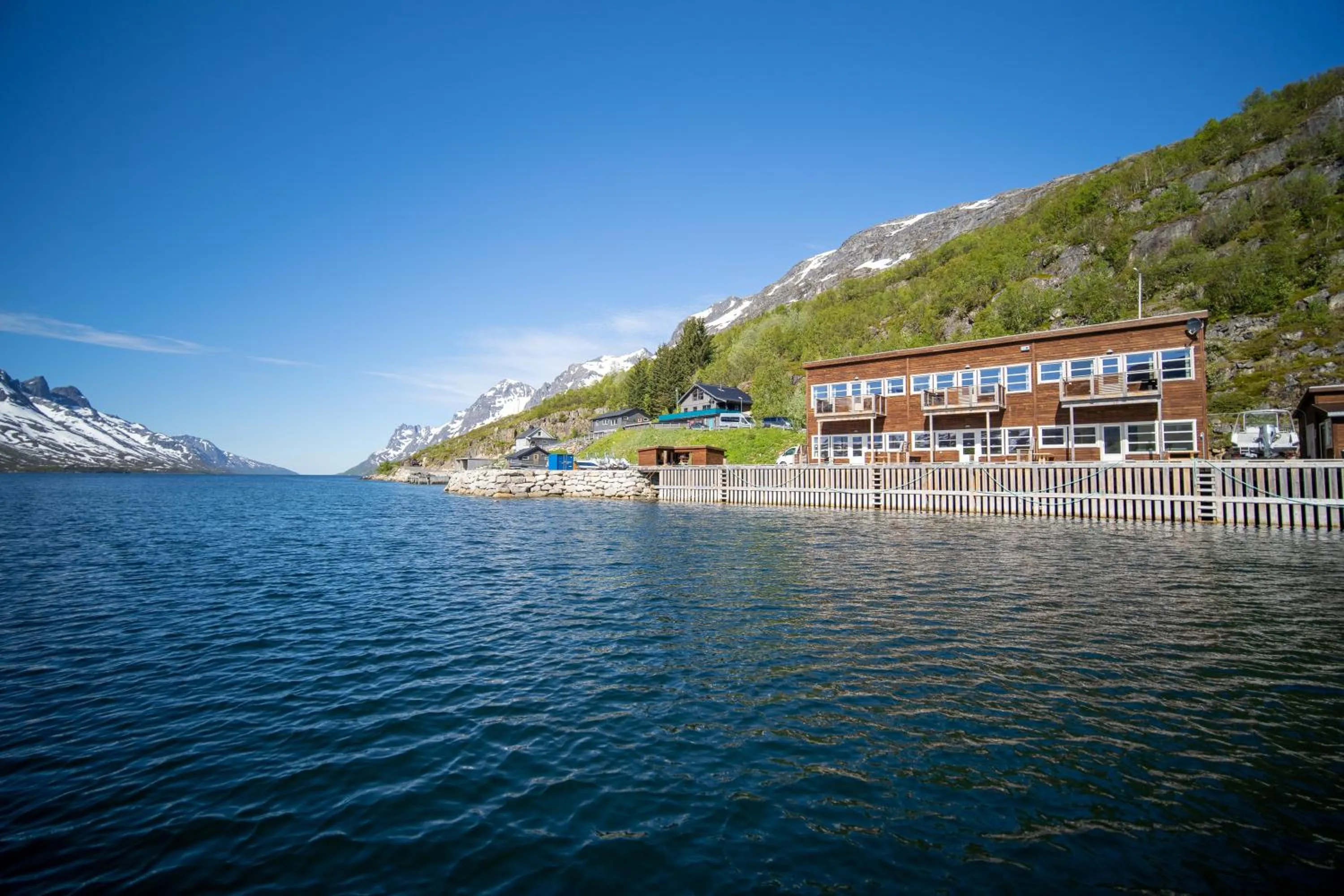 Sea view in Ersfjordbotn Brygge