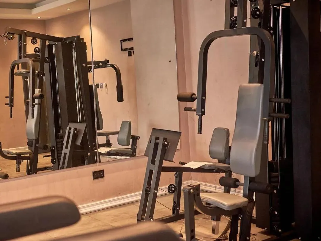Fitness centre/facilities in Tripod By Pedestal Hotel