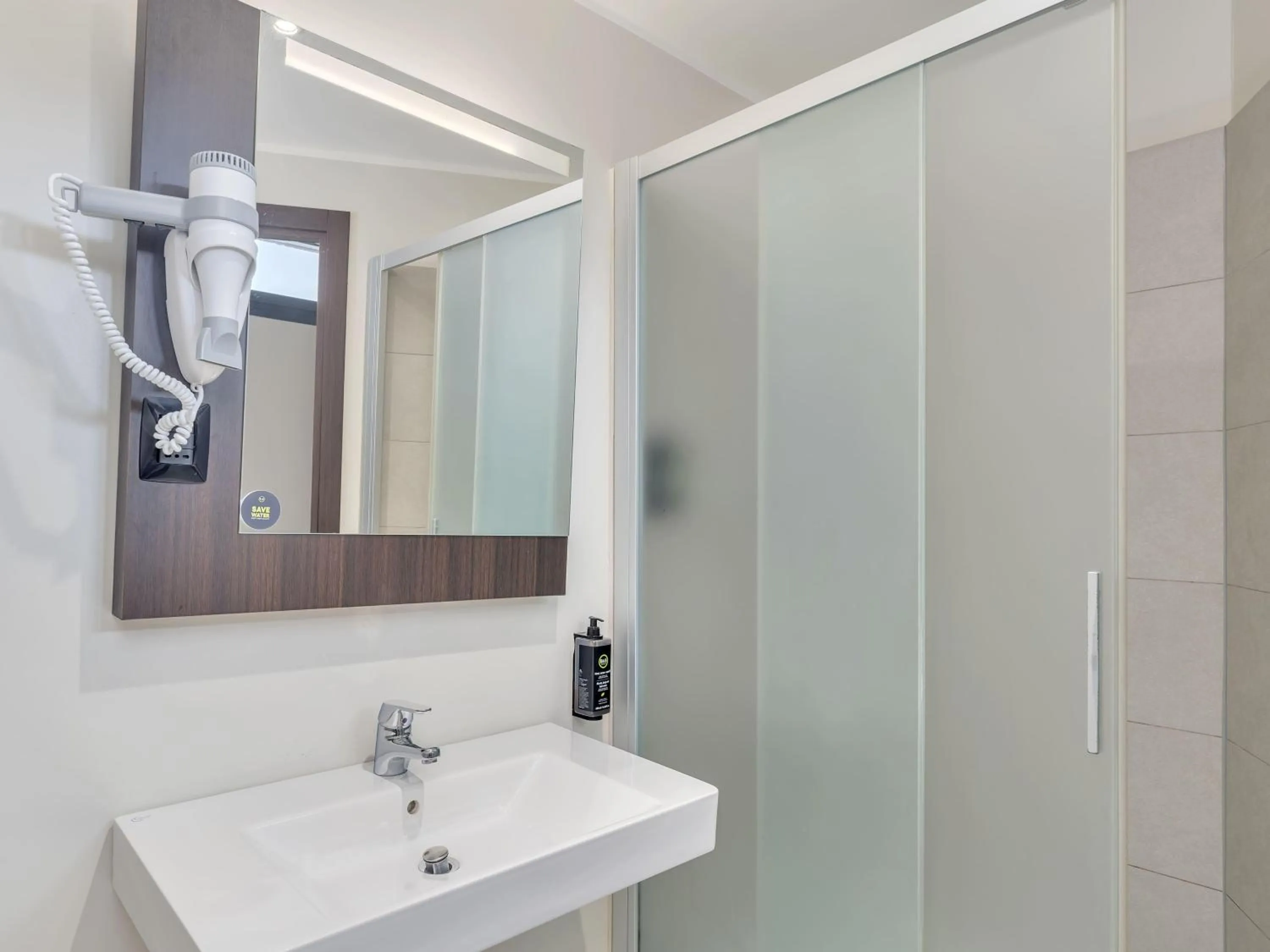 Superior Twin Room in B&B Hotel Como Camerlata