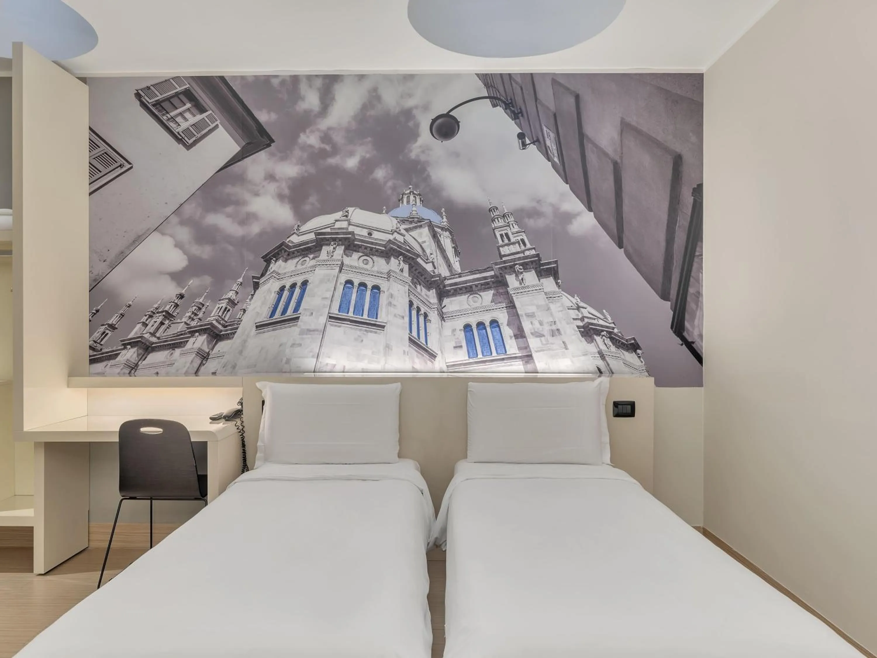 Economy Twin Room without Window in B&B Hotel Como Camerlata