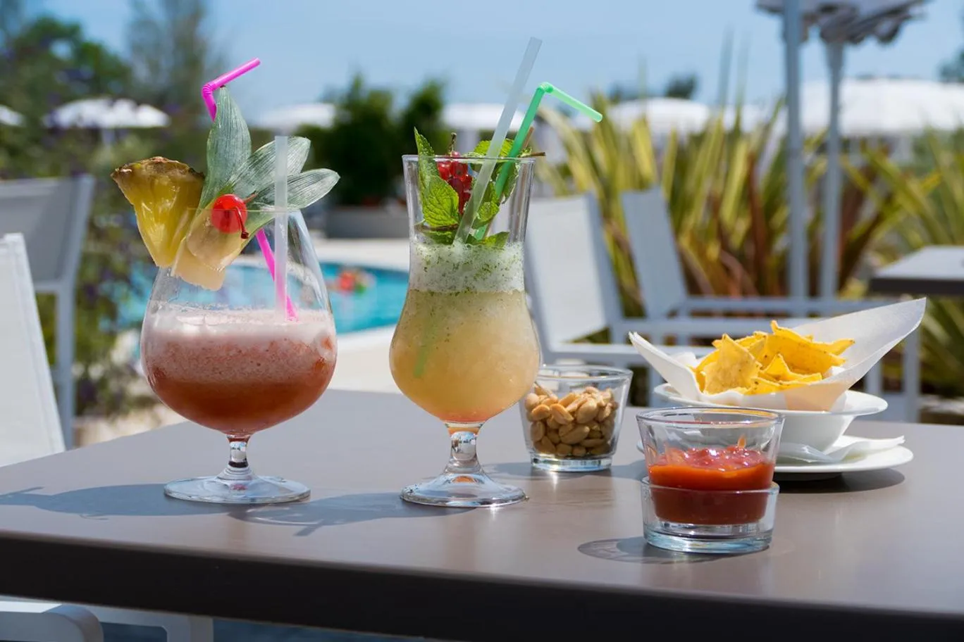 Food and drinks in Laguna Park Hotel 4Superior