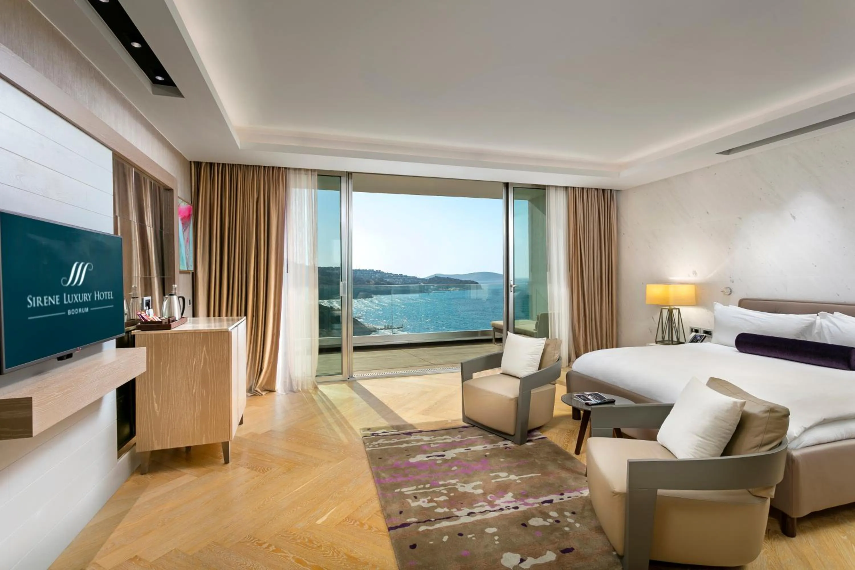 TV and multimedia, Bed in Sirene Luxury Hotel Bodrum