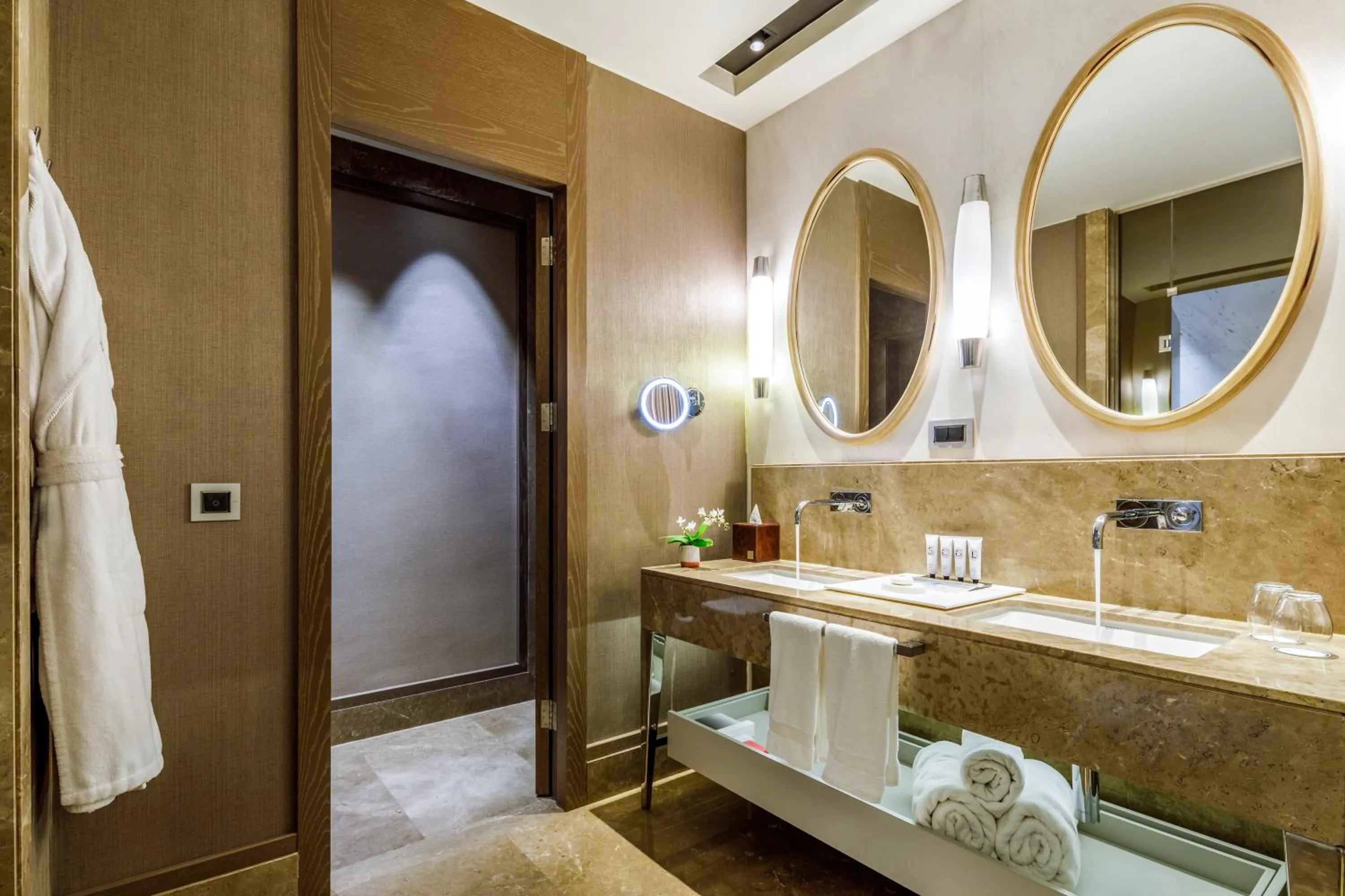 Shower in Sirene Luxury Hotel Bodrum