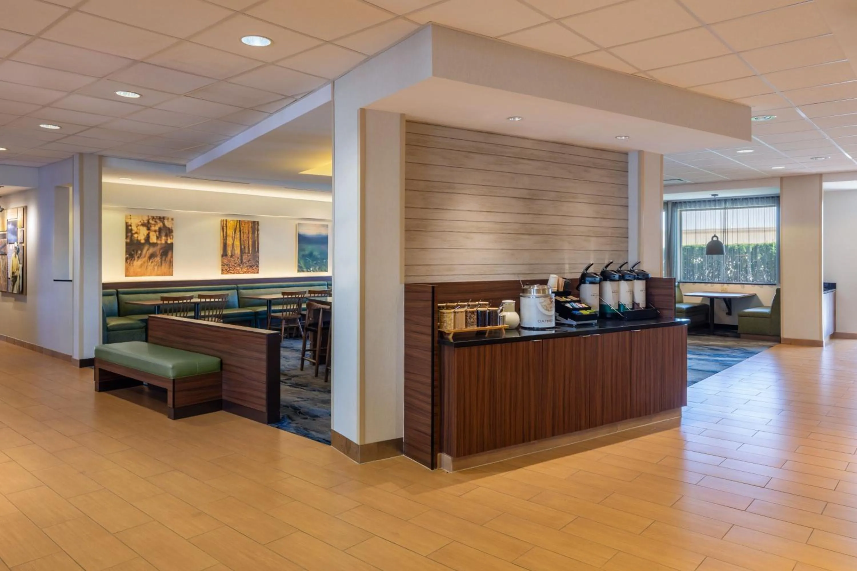 Restaurant/places to eat in Fairfield Inn & Suites by Marriott Columbus Dublin