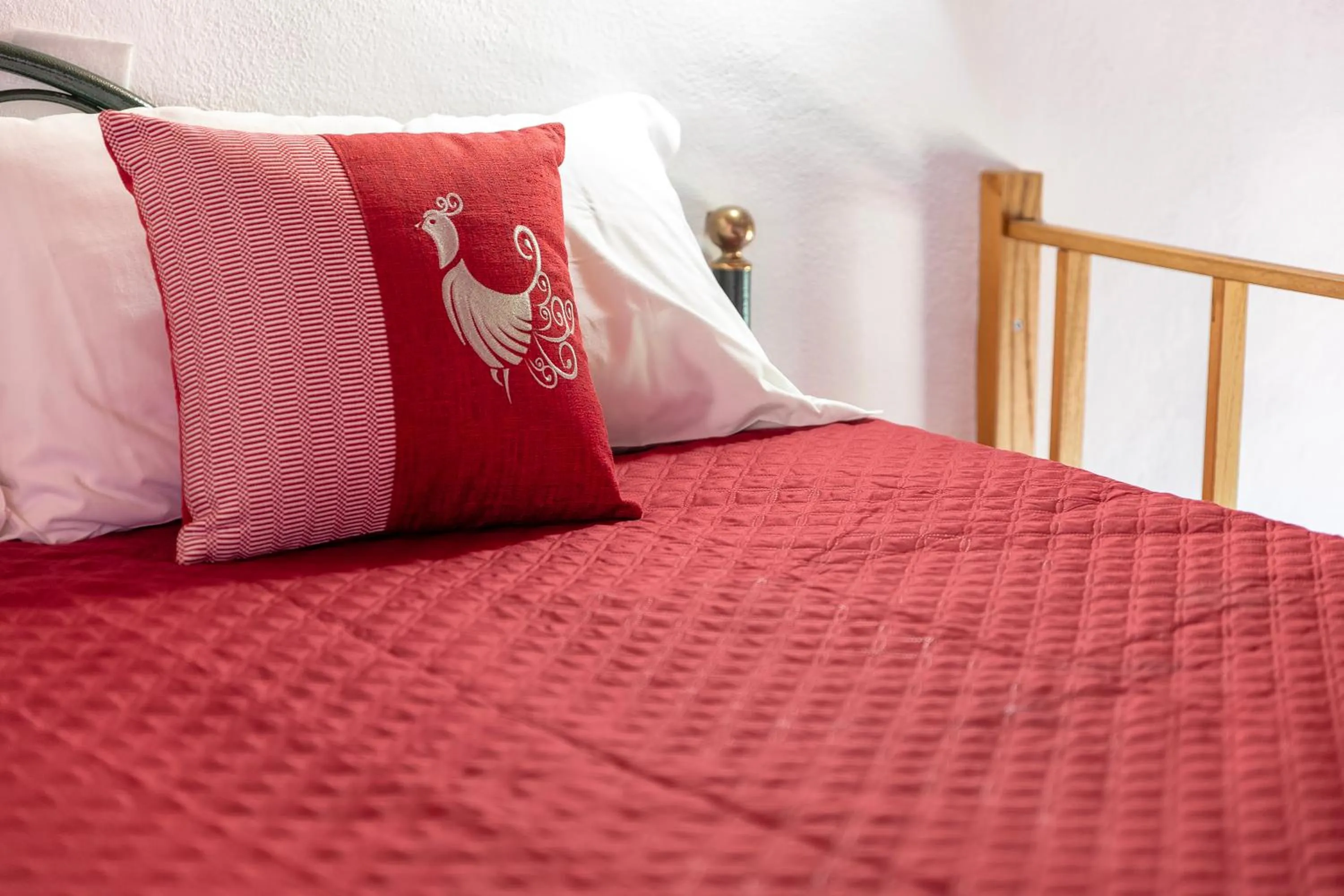 Decorative detail, Bed in Alguer Guest House