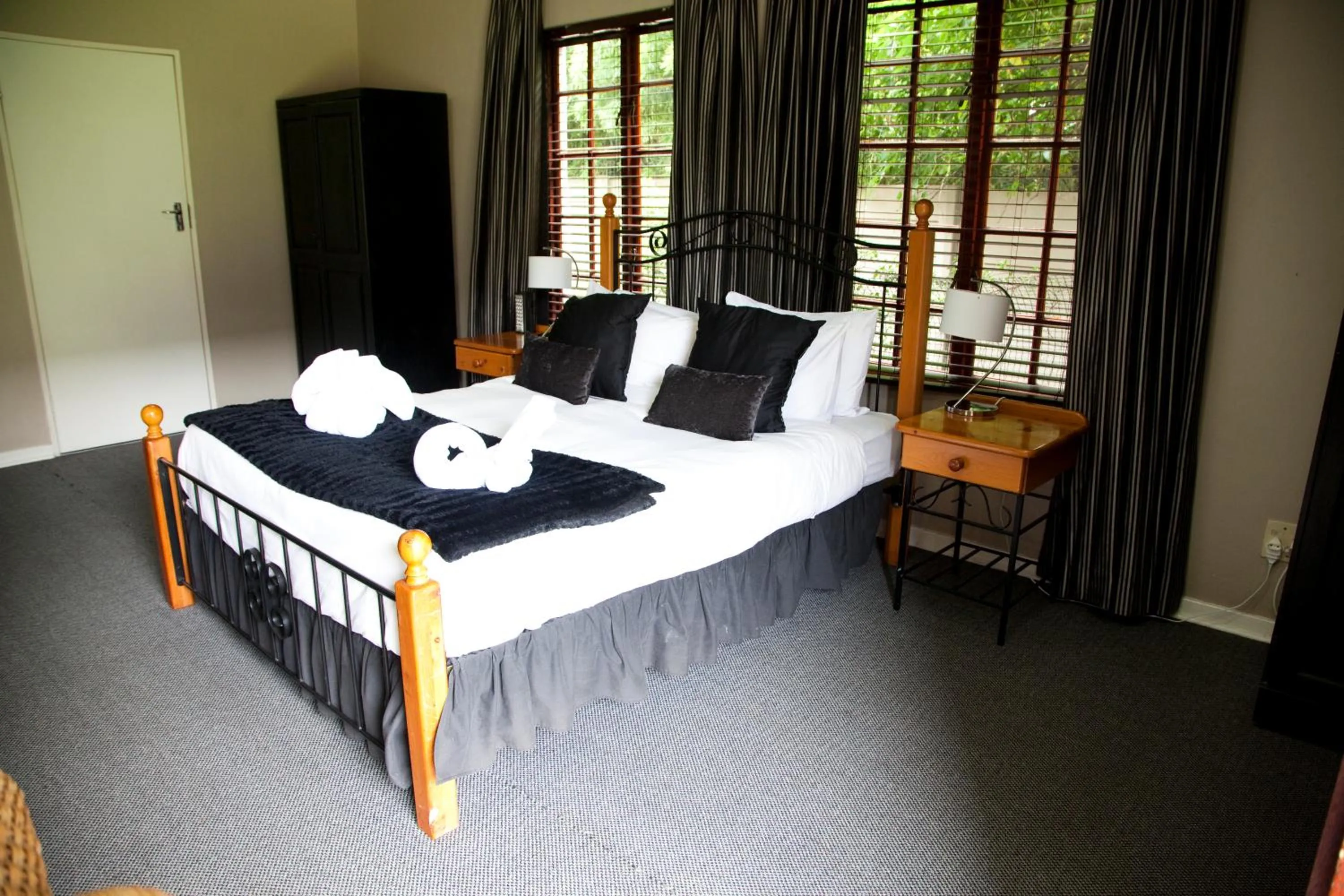 Bed in The Gables Middelburg MPU