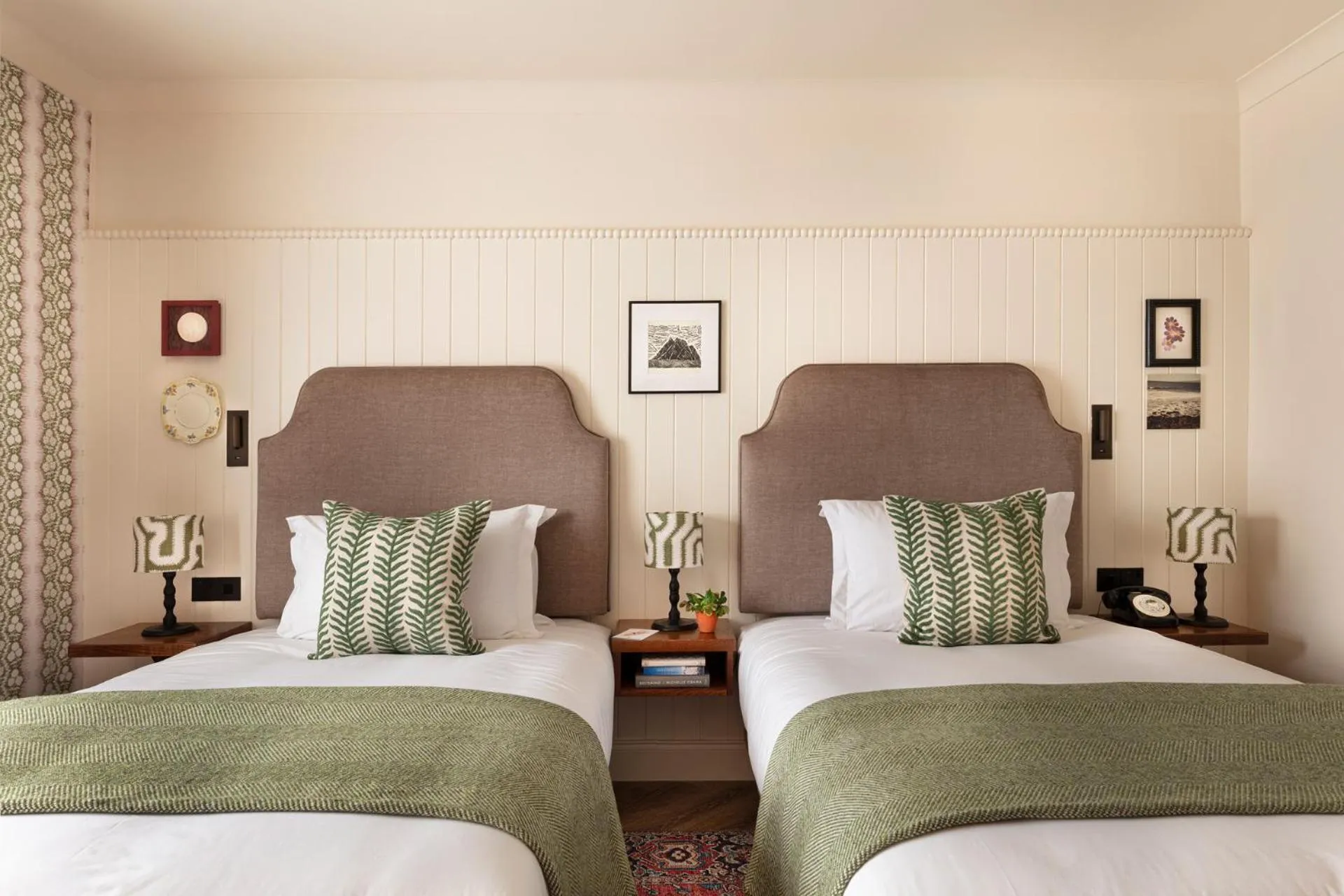 Bed in The Ashe Hotel