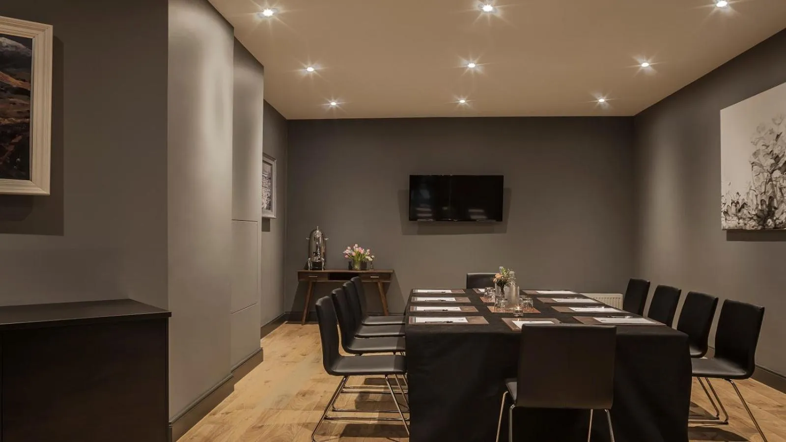 Meeting/conference room in The Ashe Hotel