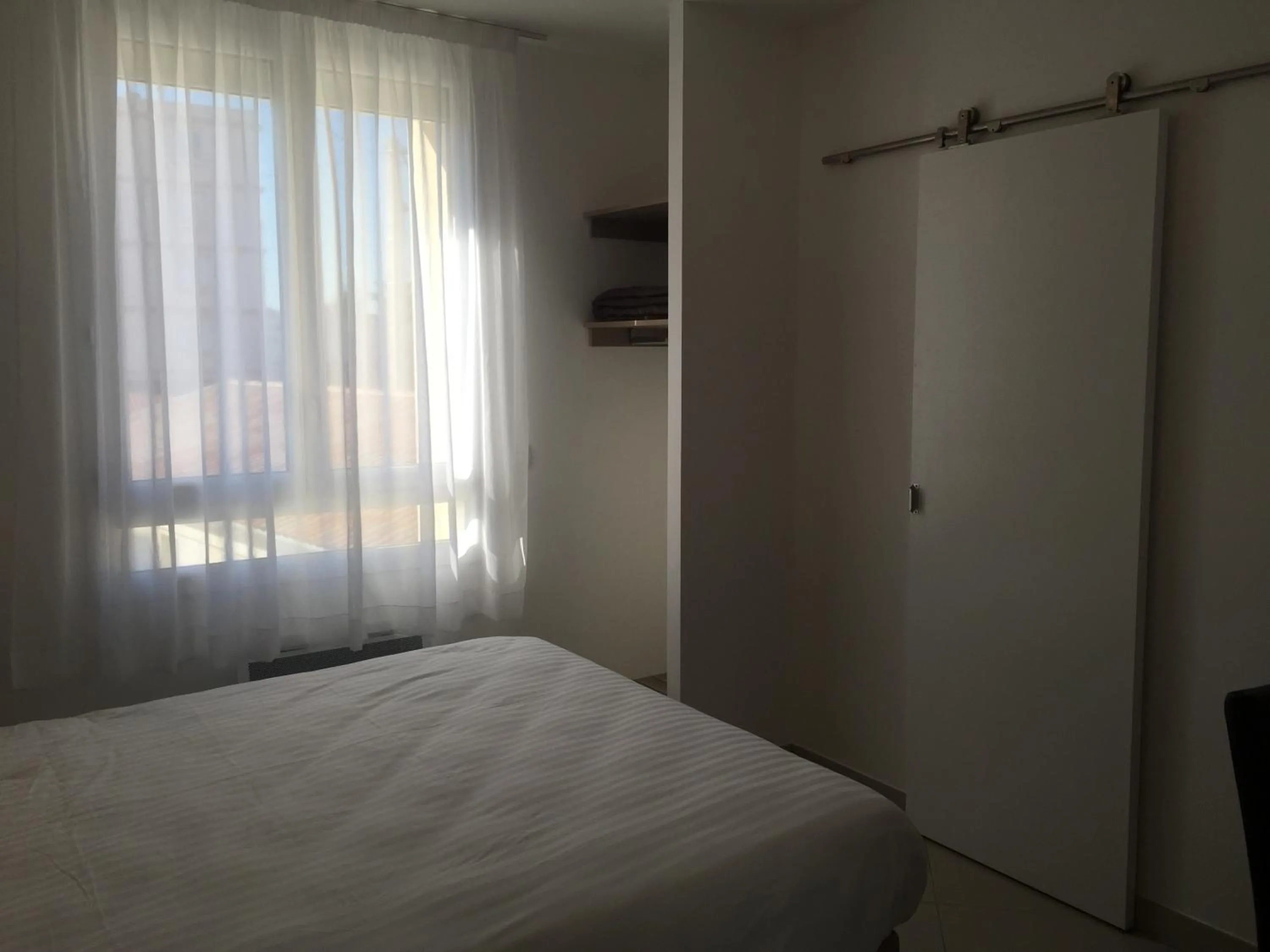 Bedroom, Bed in Le Logis Dauphinois