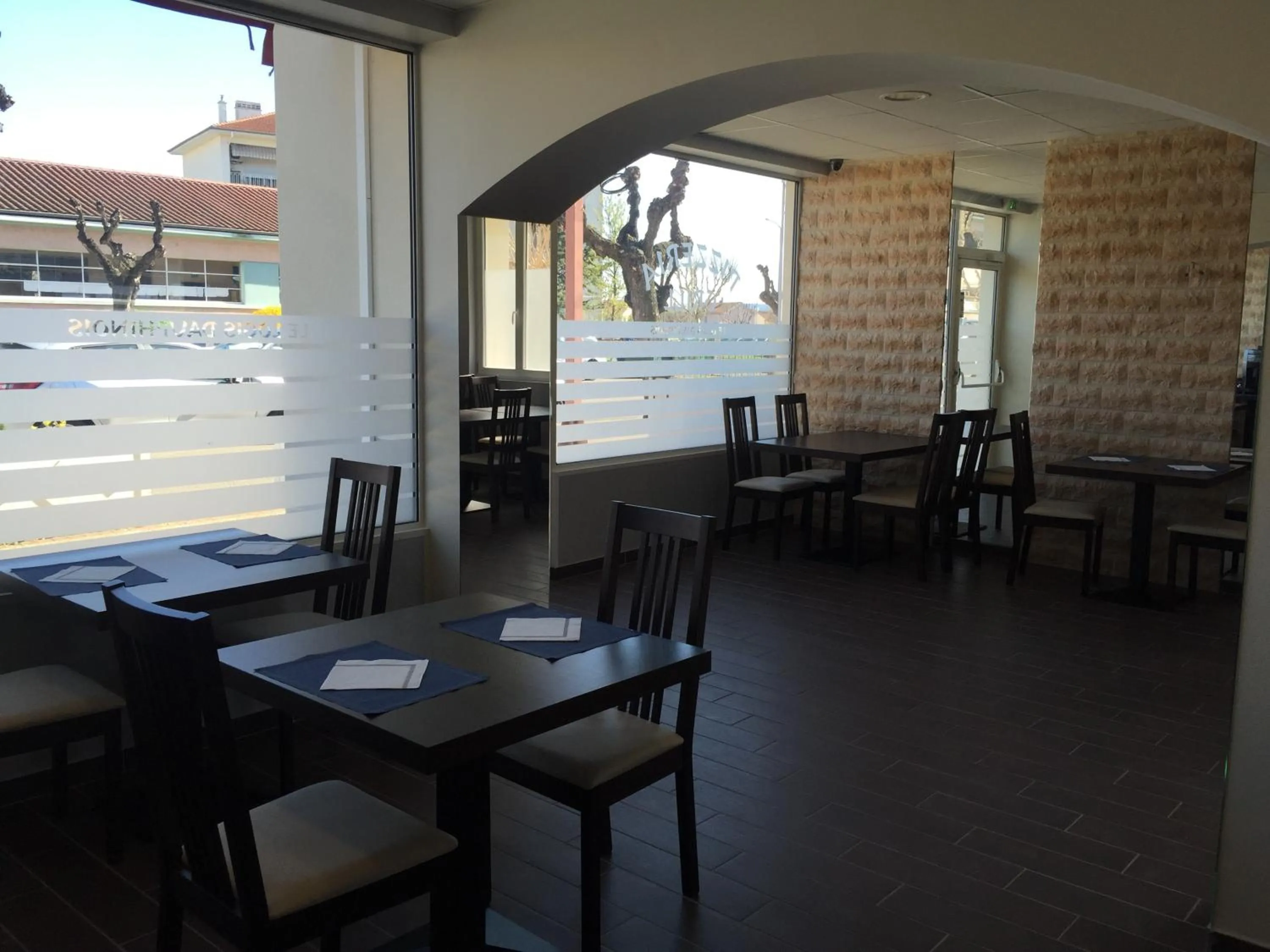 Dining area in Le Logis Dauphinois