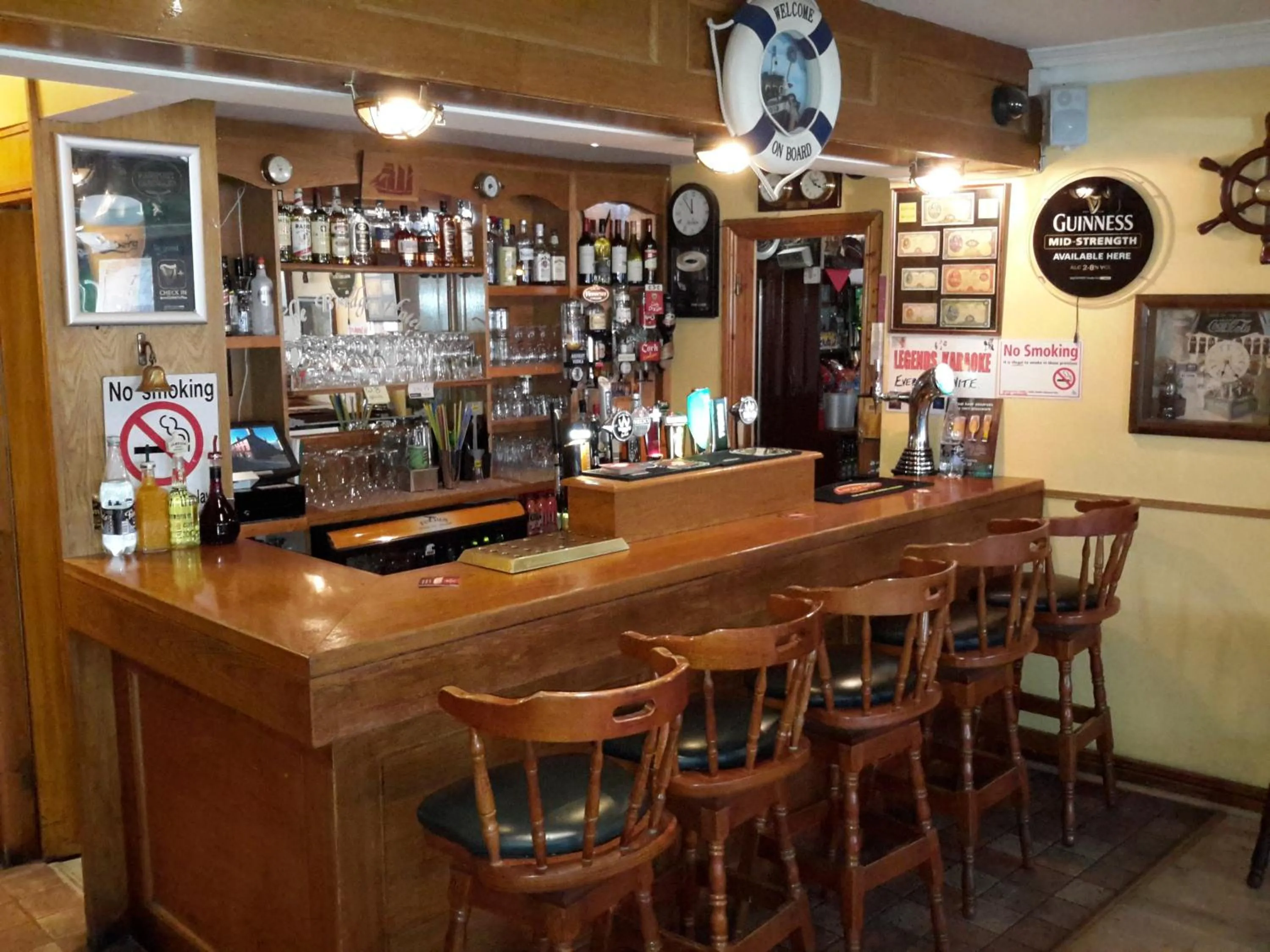 Lounge or bar in Bridge Hotel