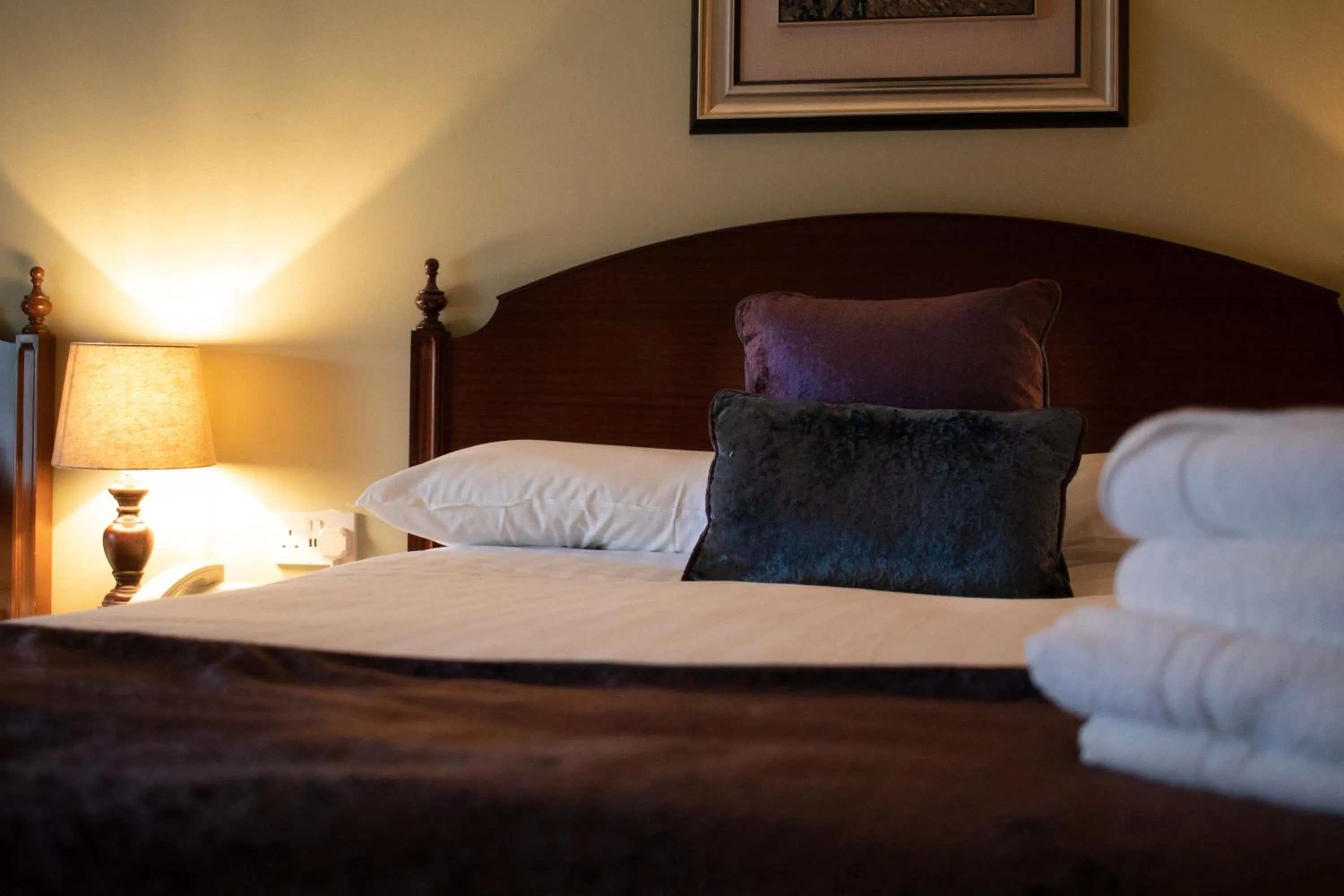 Bedroom, Bed in Bridge Hotel