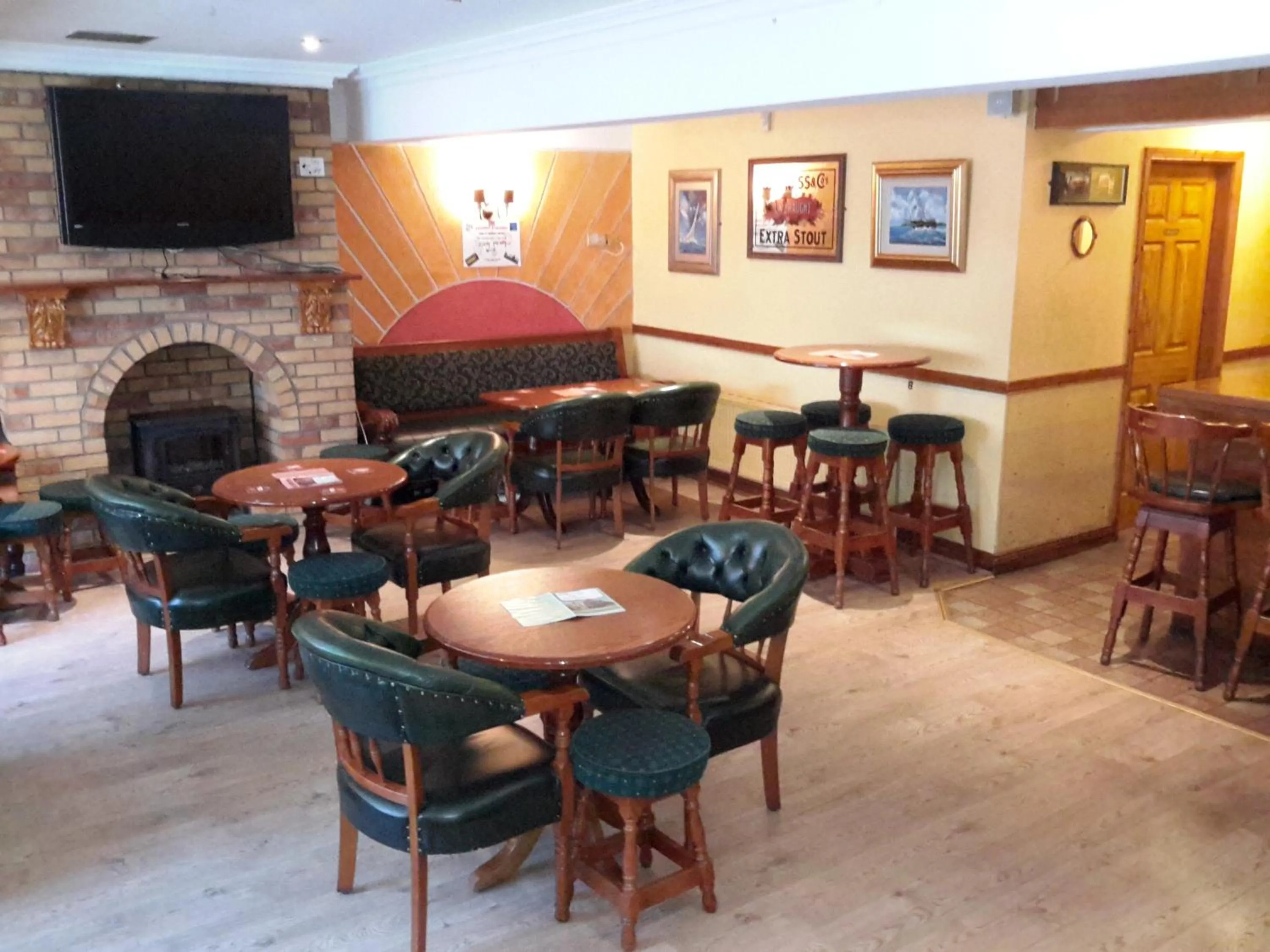 Lounge or bar in Bridge Hotel